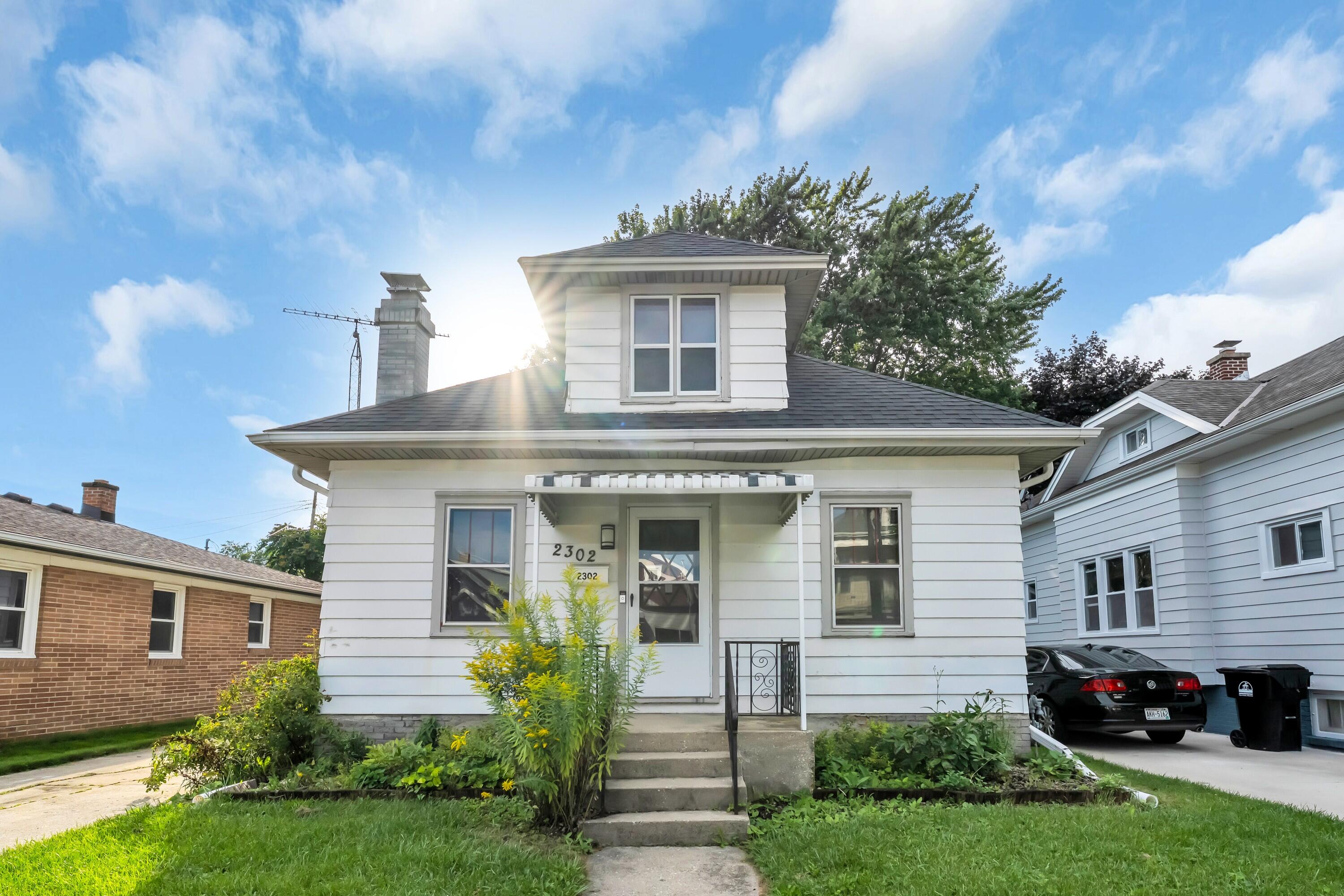 2302 Blake Ave, Racine, WI 53404 — photo 2