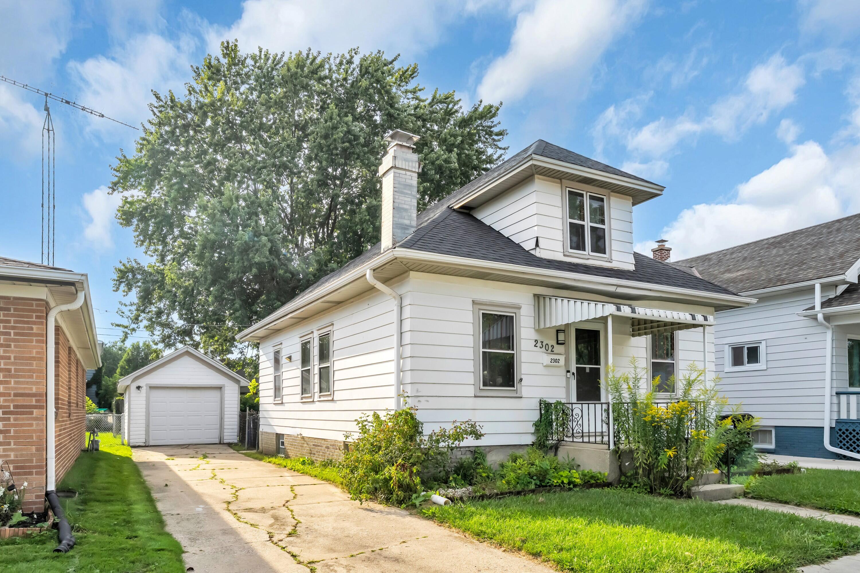 2302 Blake Ave, Racine, WI 53404 — photo 3