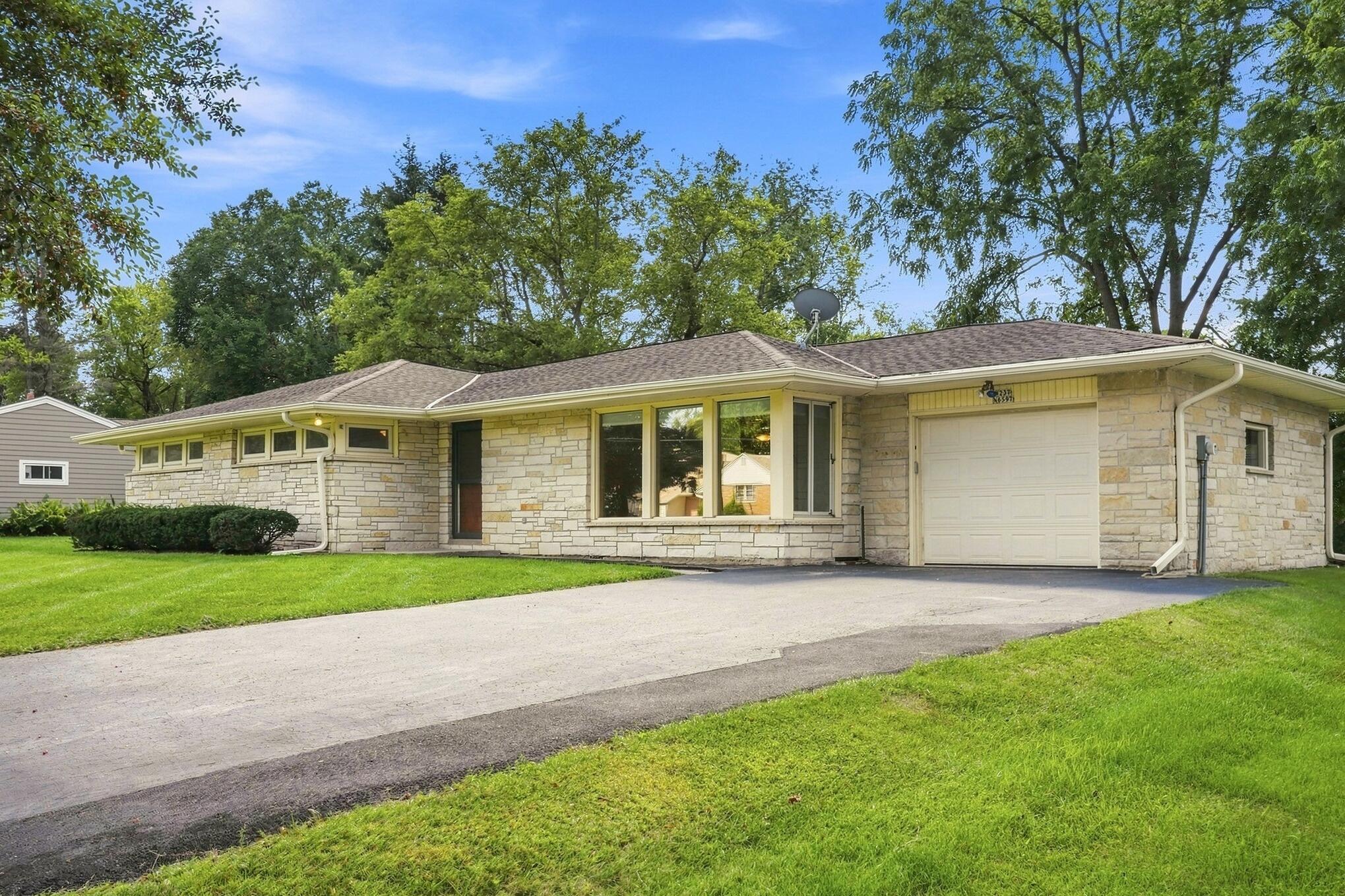 W237N6597 Orchard Dr — photo