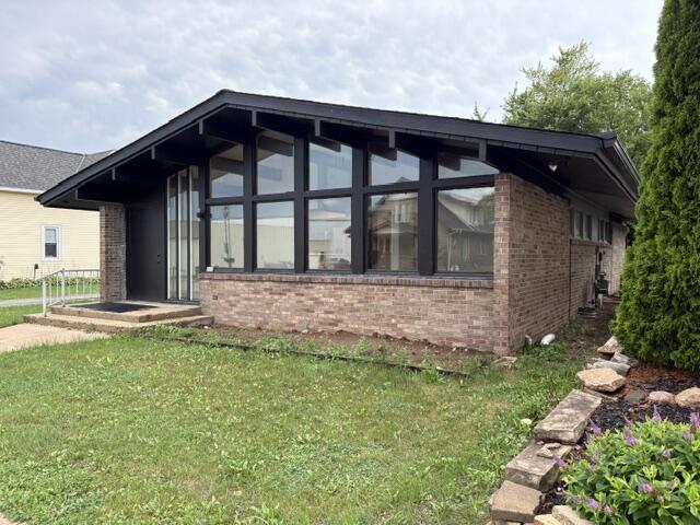 265 S Main St — photo