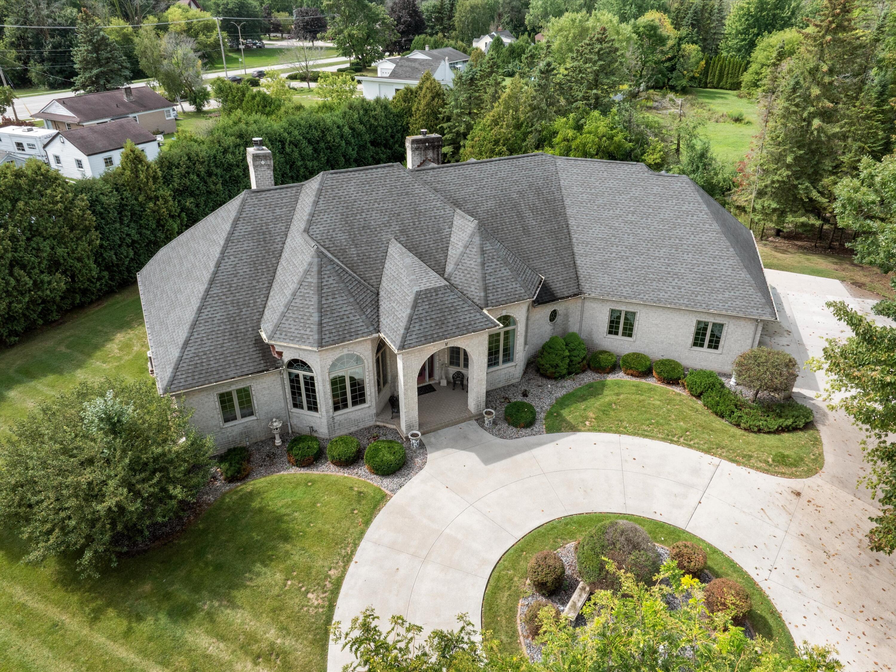 3505 Edgewood Rd, Manitowoc, WI 54220 — photo 2