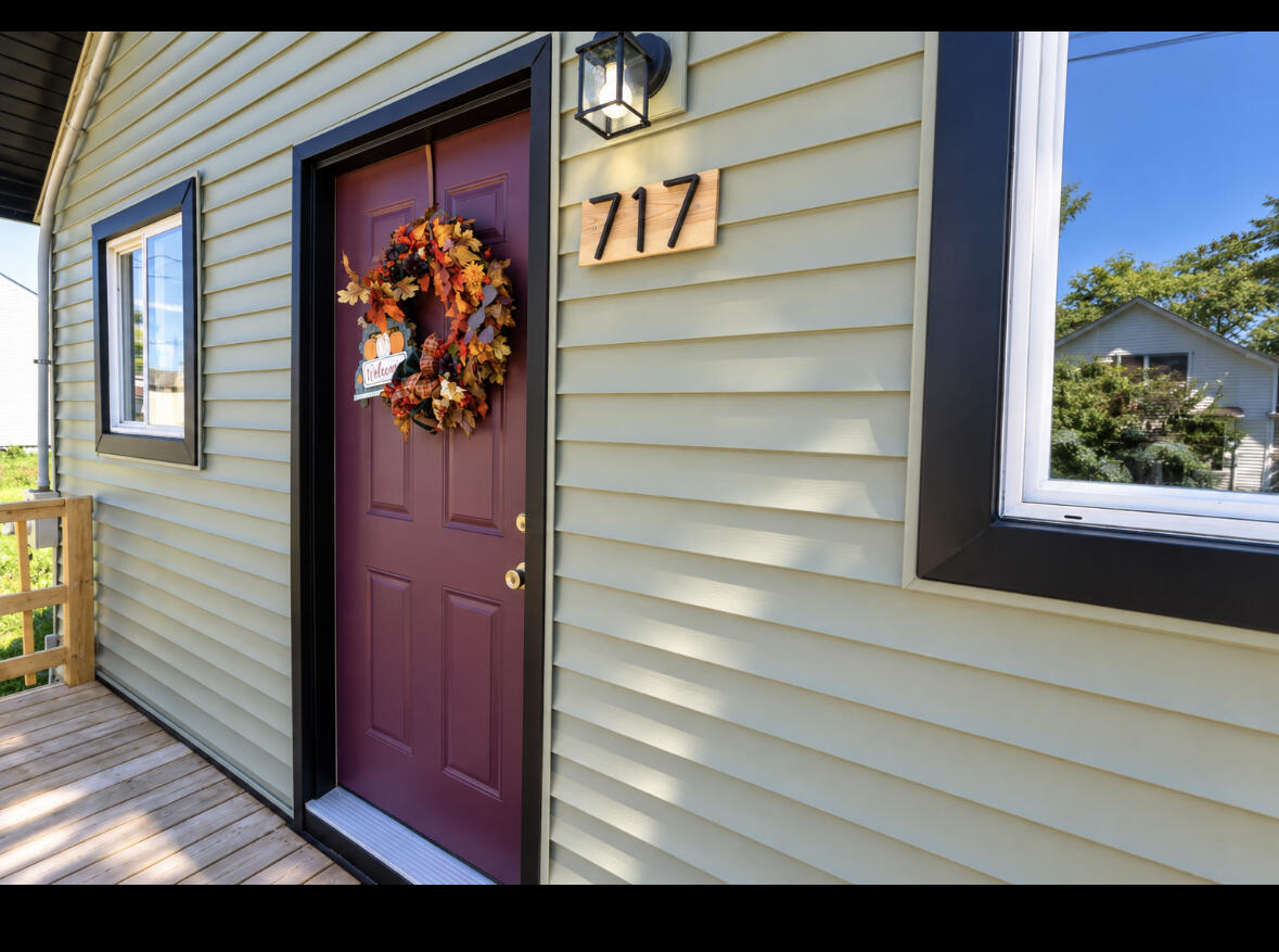 717 Hubbard St, Racine, WI 53402 — photo 2