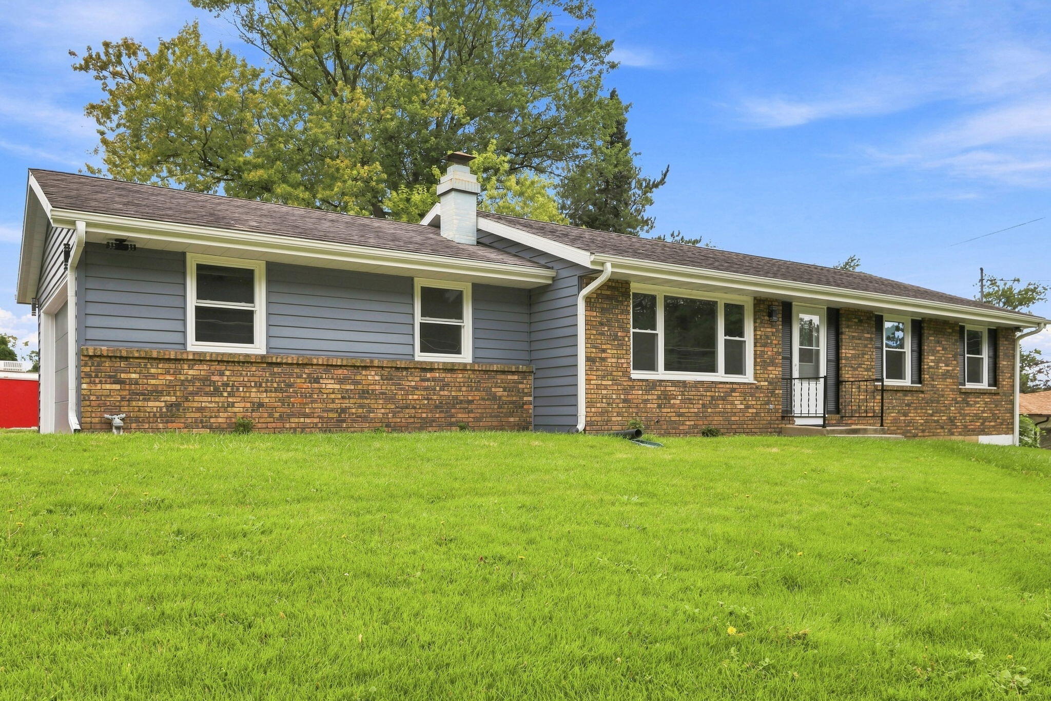 544 Sunset Vale - — photo