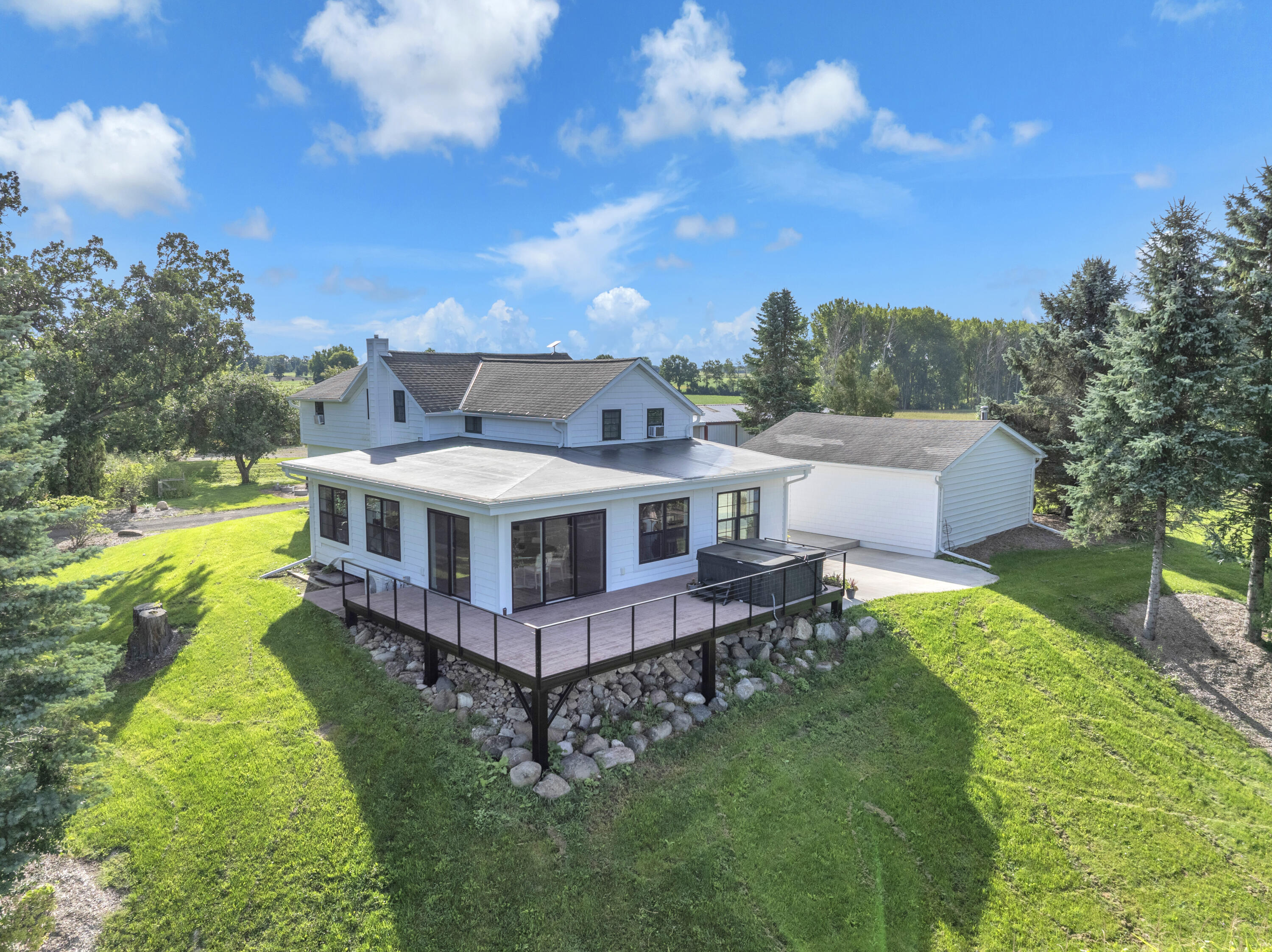 W10716 Konow Rd, Springvale, WI 54974 — photo 2