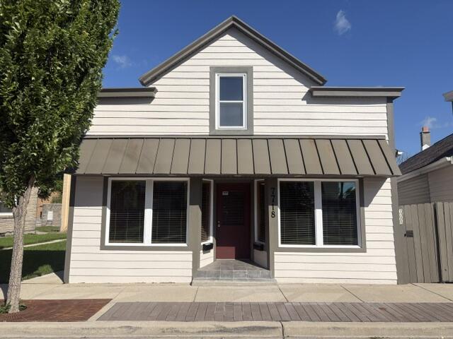 7718 W National Ave — photo