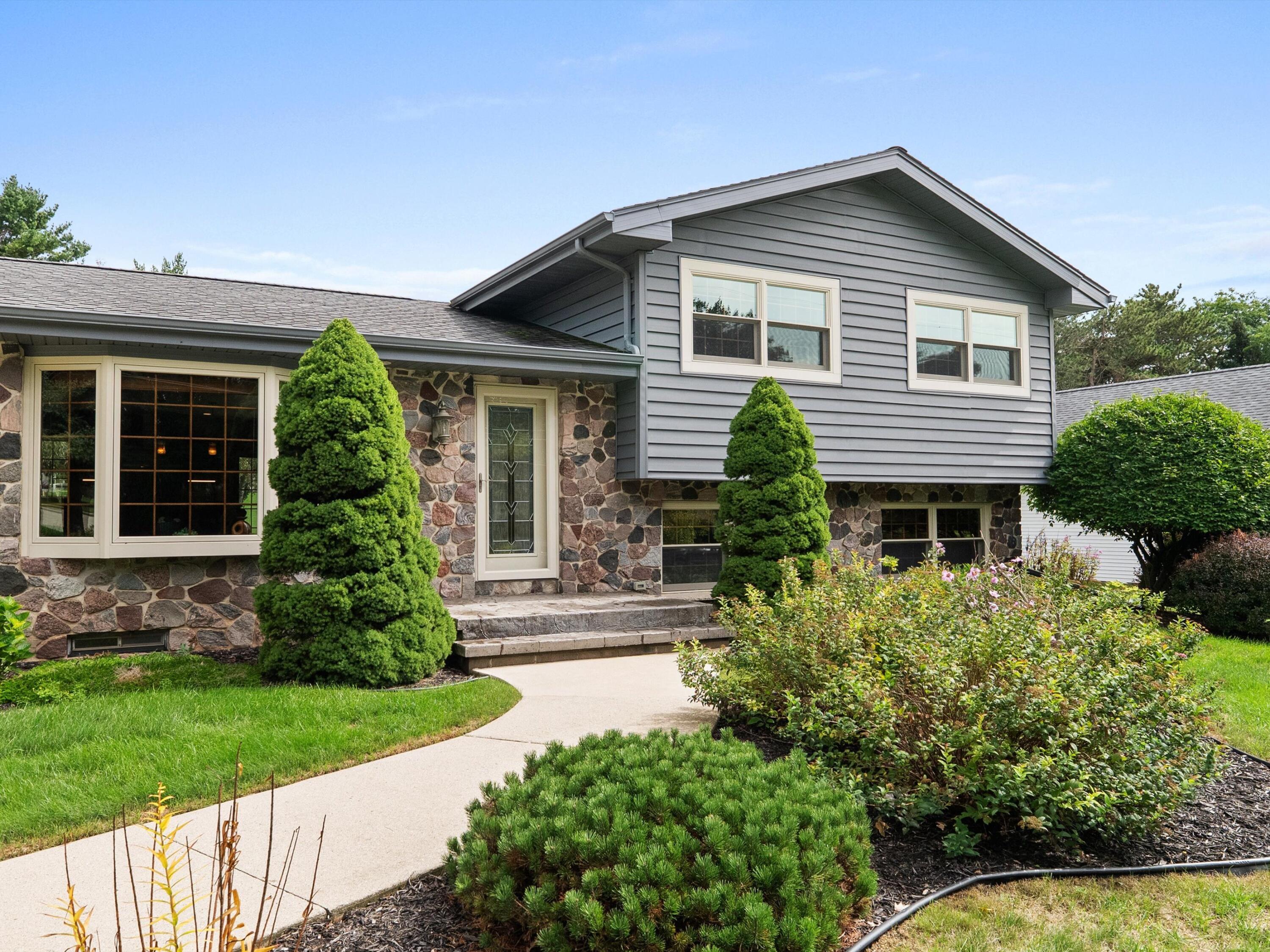 5048 River Heights Dr — photo