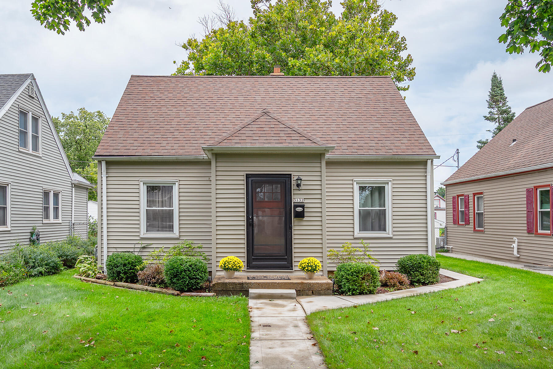3132 S Burrell St — photo