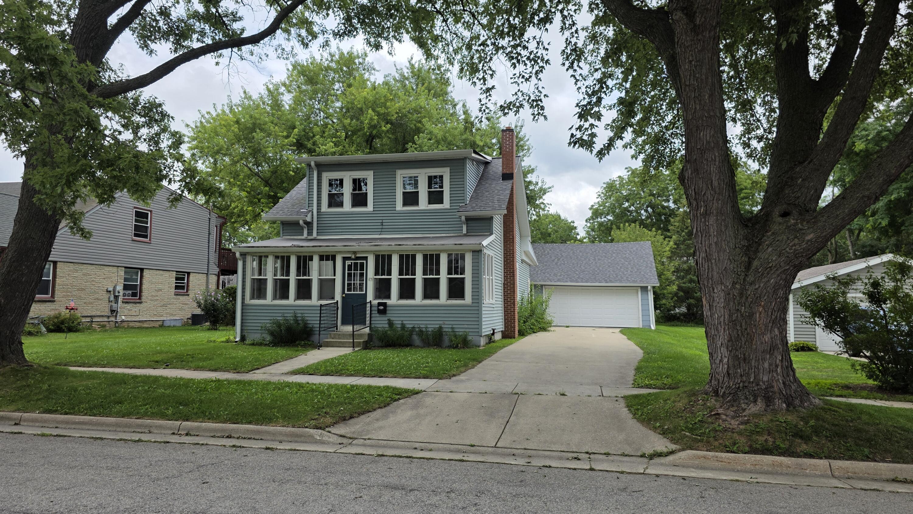 29 S Locust St — photo