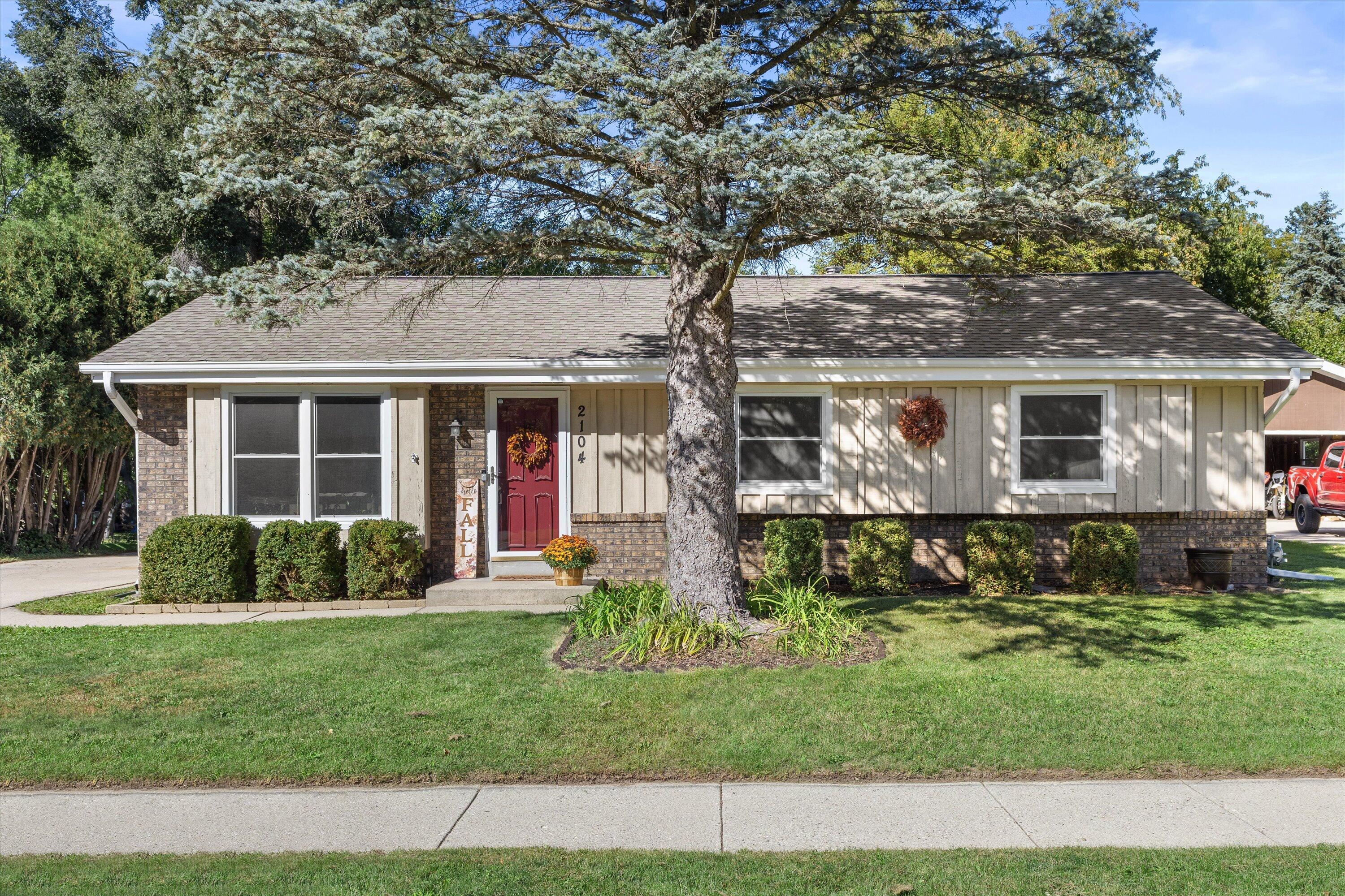 2104 Garland Ave — photo