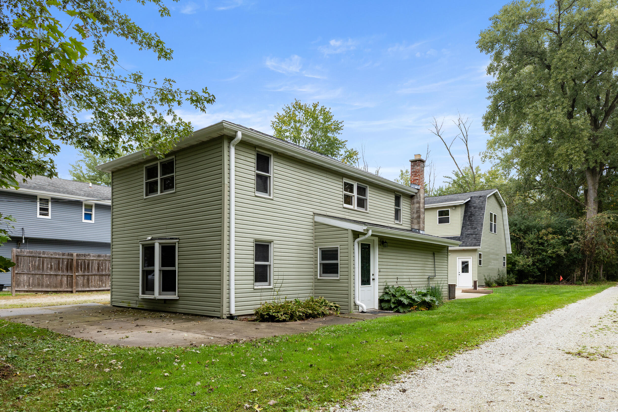 8413 Fox River Rd — photo