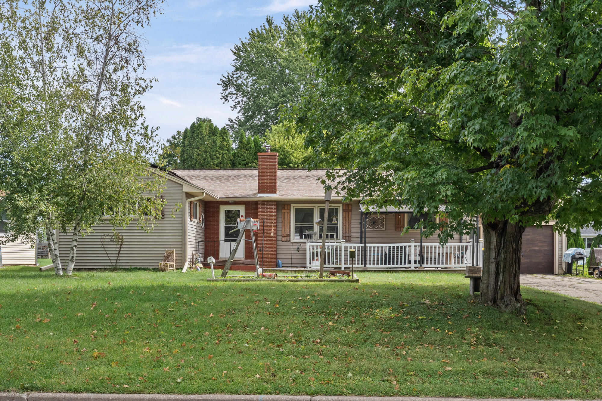 407 Long Coulee Rd — photo
