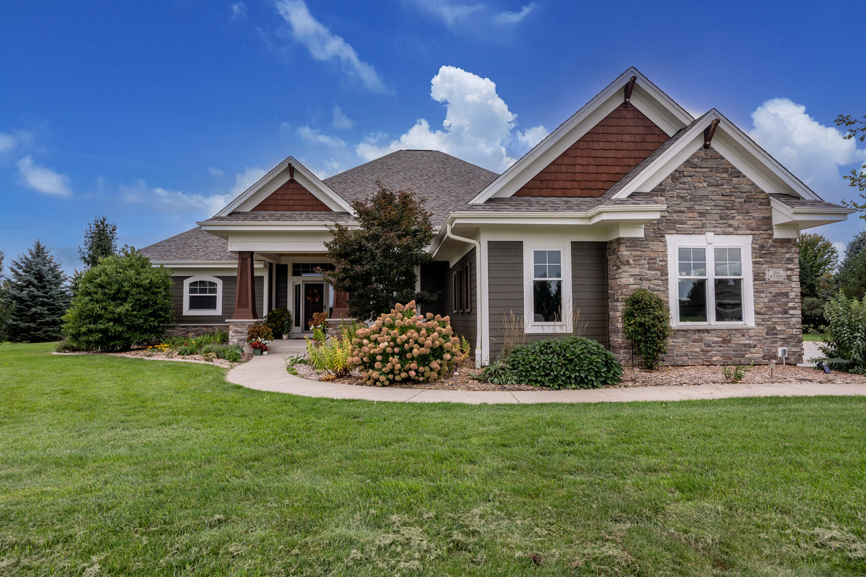 S84W33185 Brown Bear Ln — photo