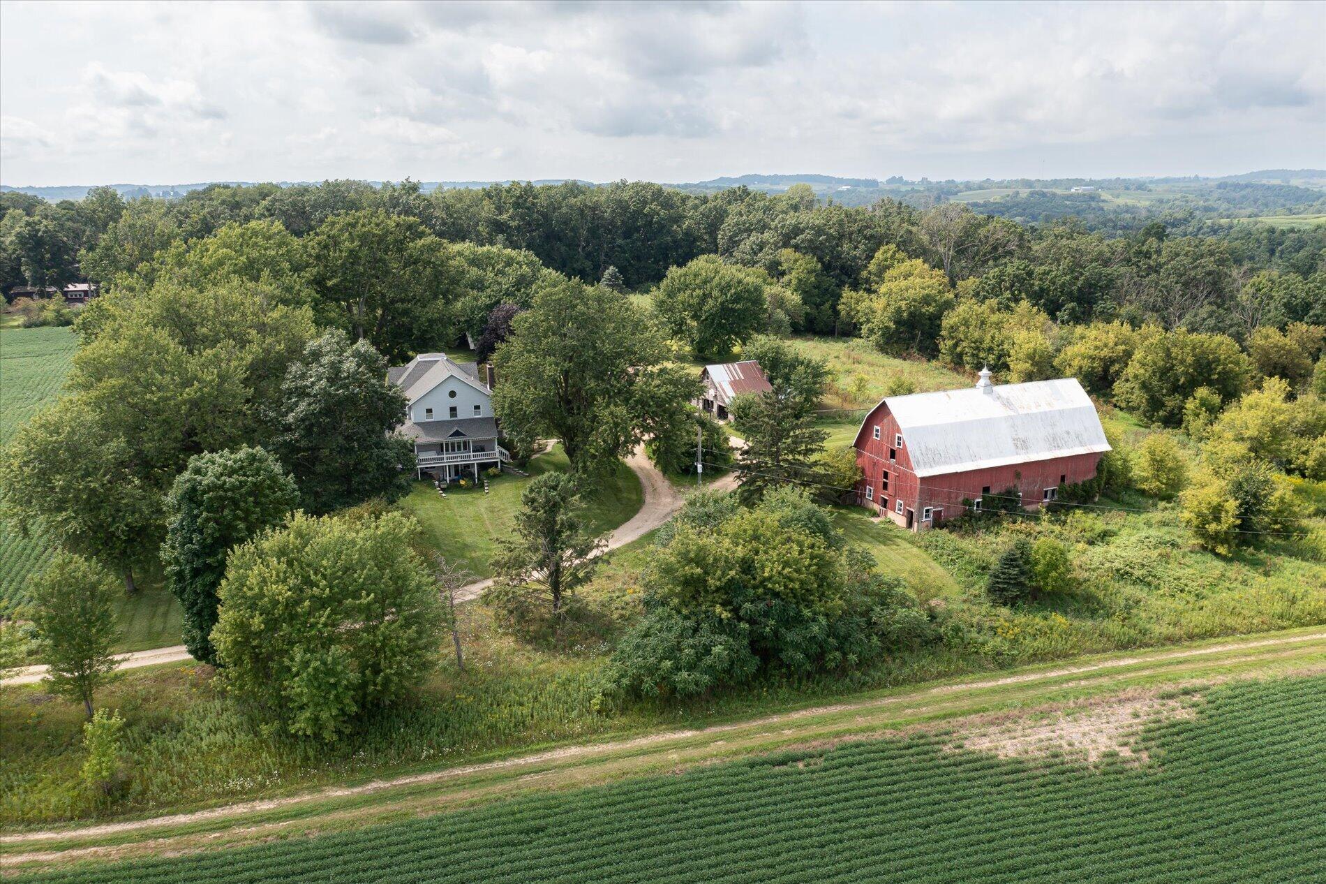 E7530 Hinkst Hollow Rd — photo