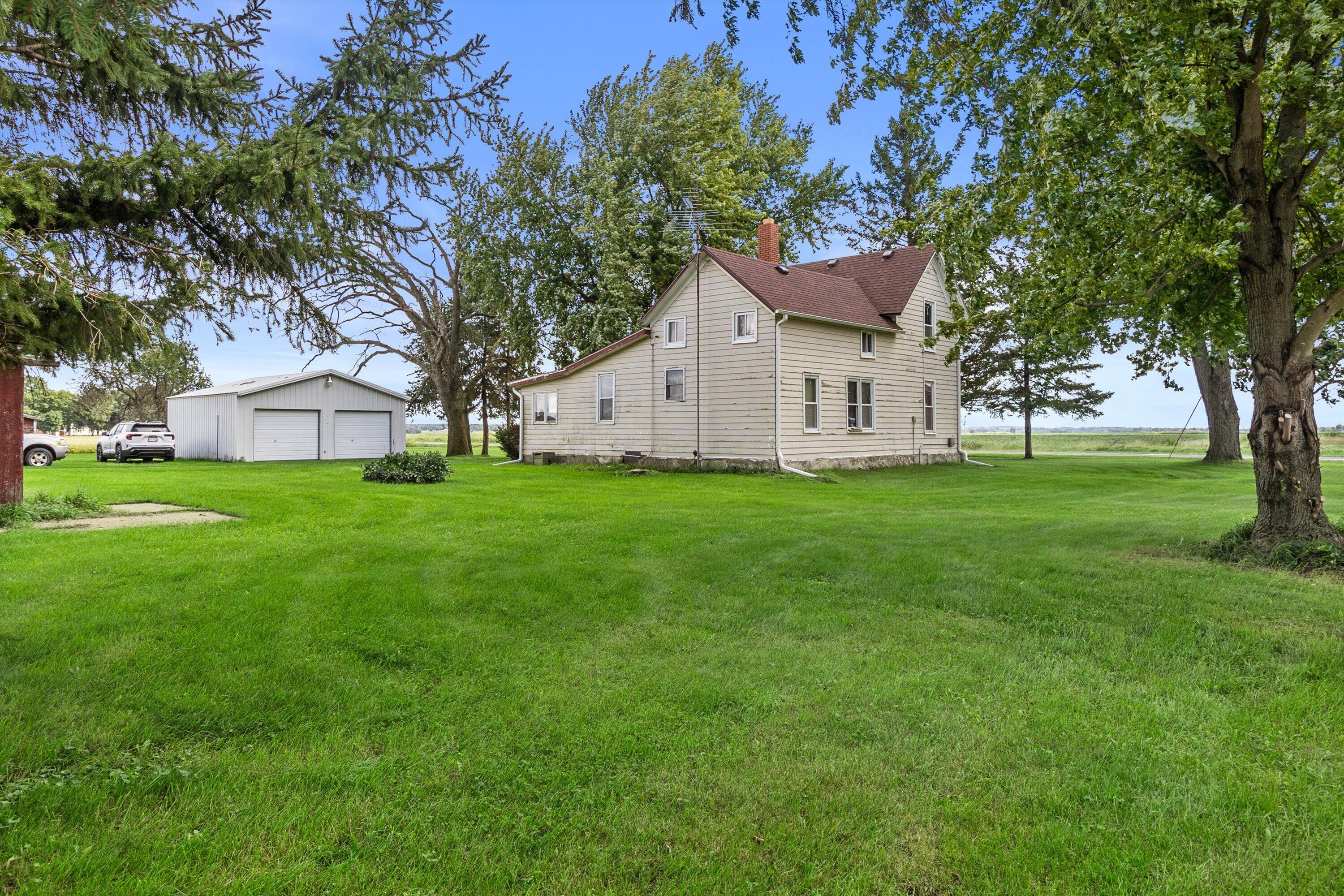 W6738 State Line Rd, Walworth, WI 53184 — photo 2