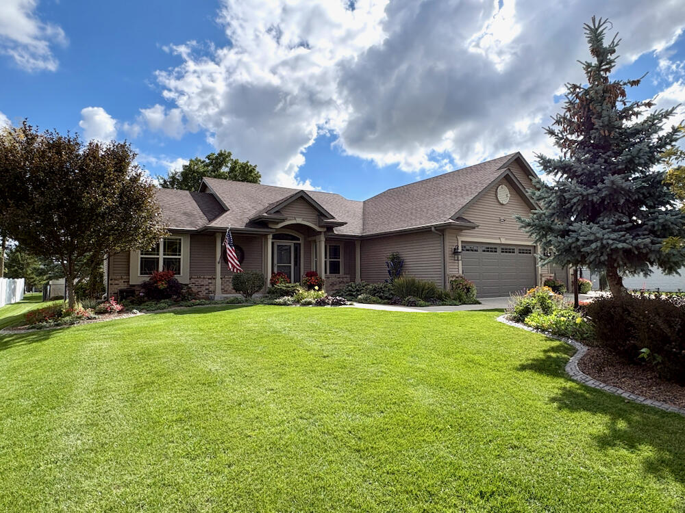 S77W18475 Janesville Rd — photo