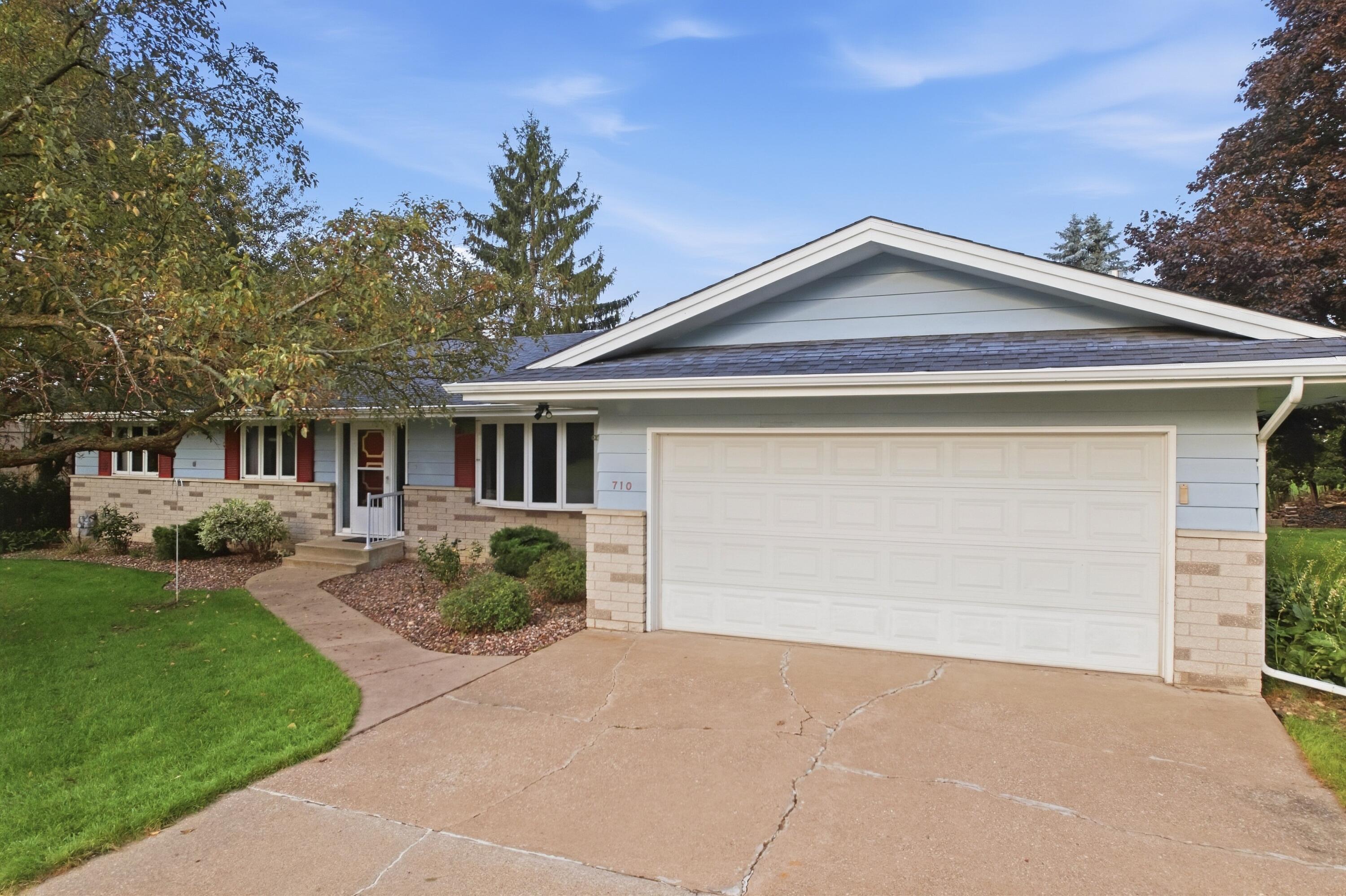 710 Krueger Ct — photo