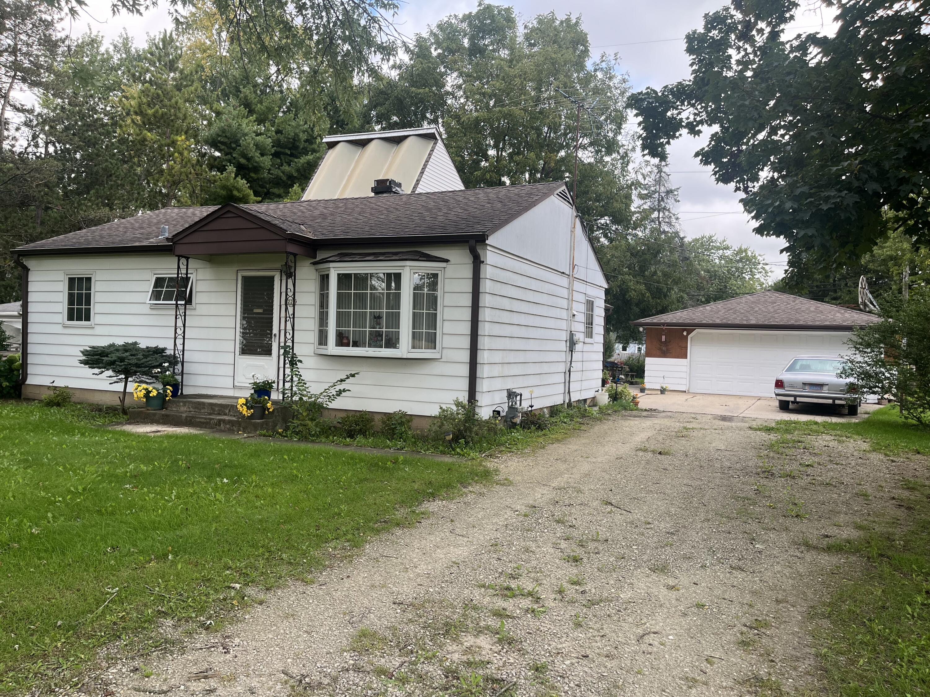 1224 E Alan Rd — photo