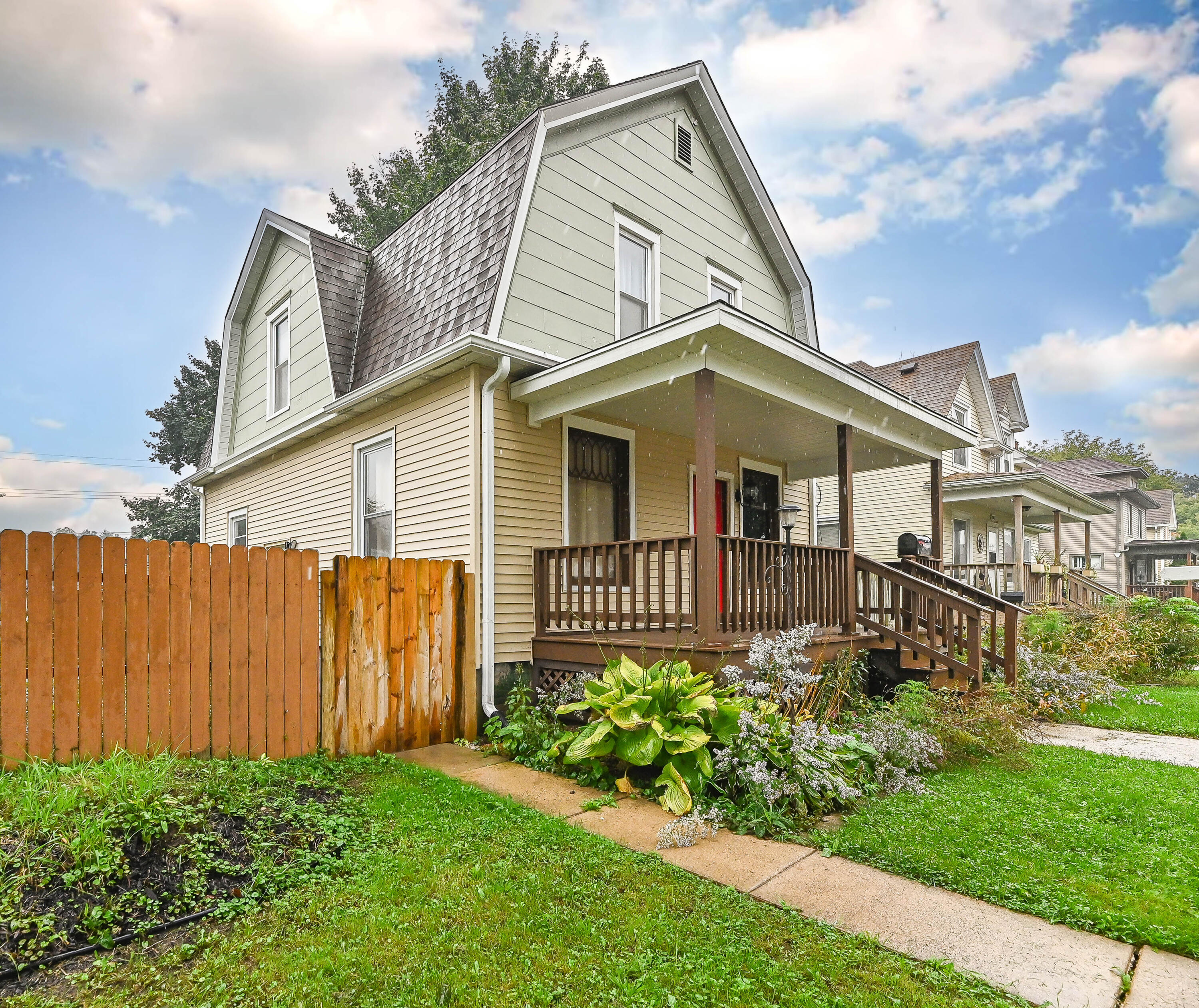 2159 Clarence Ave, Racine, WI 53405 — photo 3