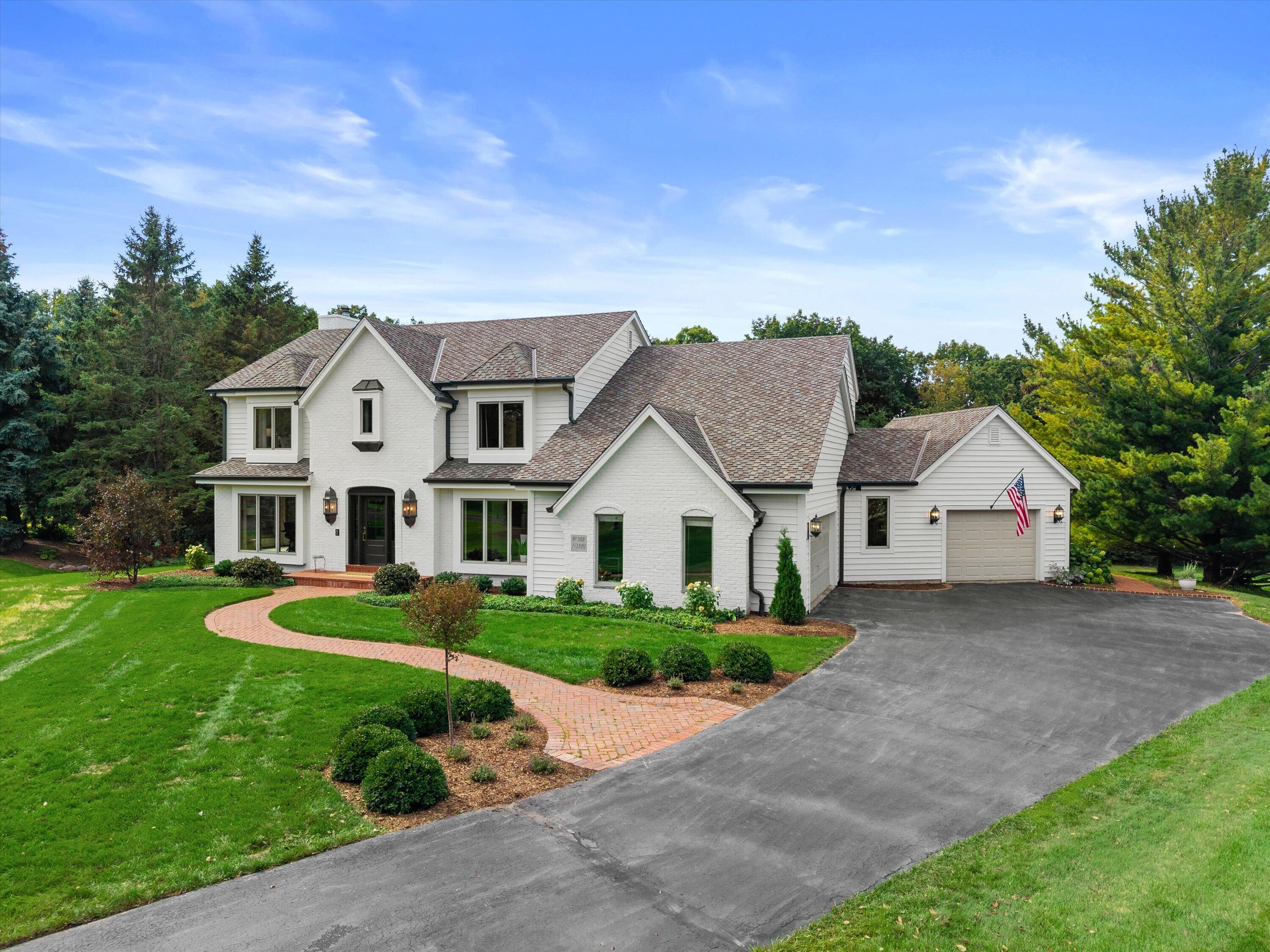 W308N1801 Westlake Cir — photo