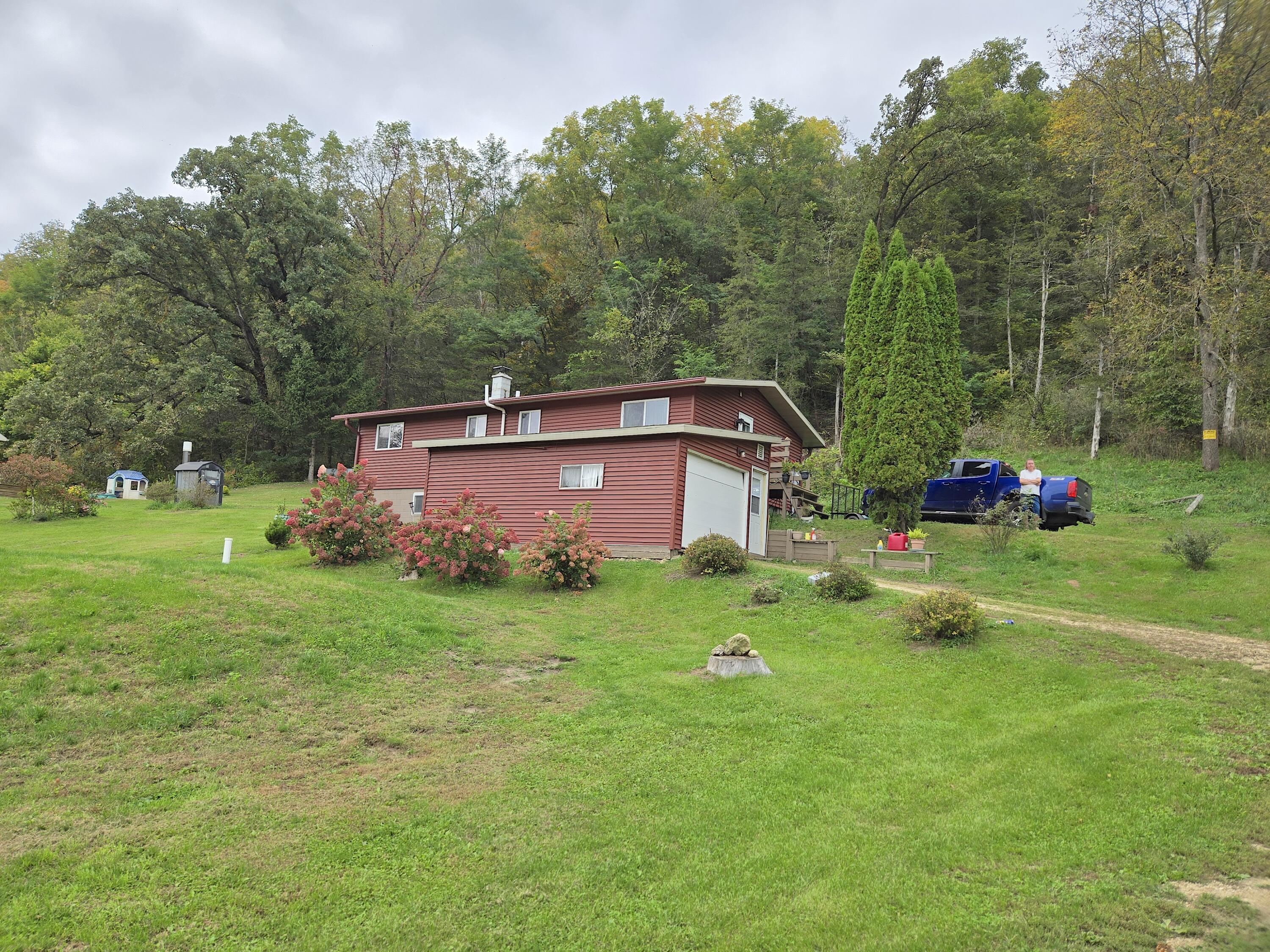 E5624 Spring Coulee Rd, Coon, WI 54623 — photo 3