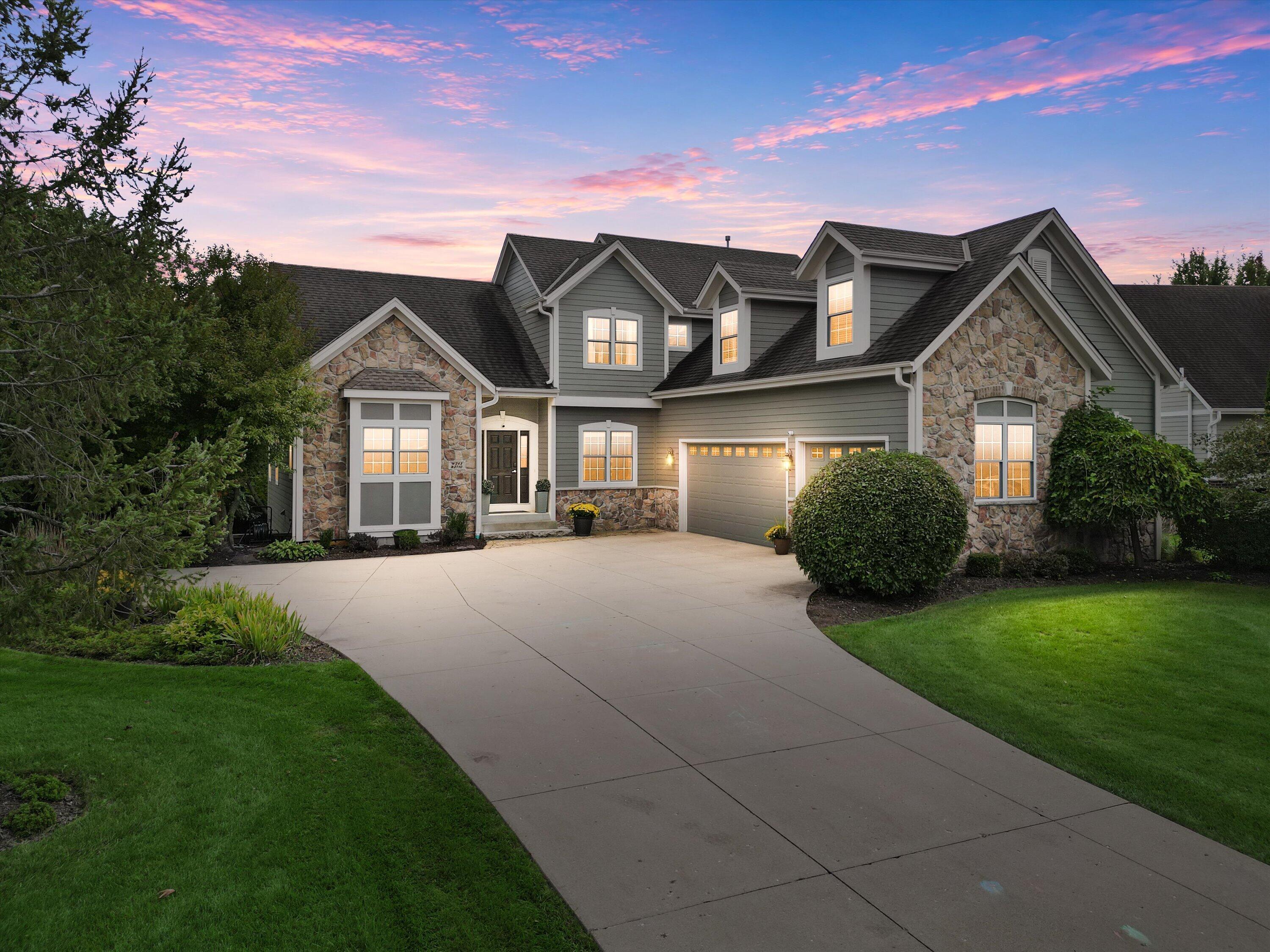 W243N2710 Creekside Ct — photo