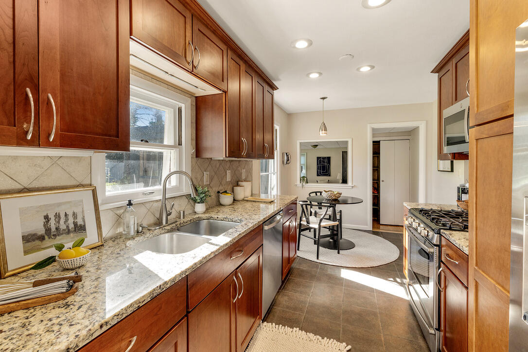 7414 N Crossway Rd, Fox Point, WI 53217 — photo 3