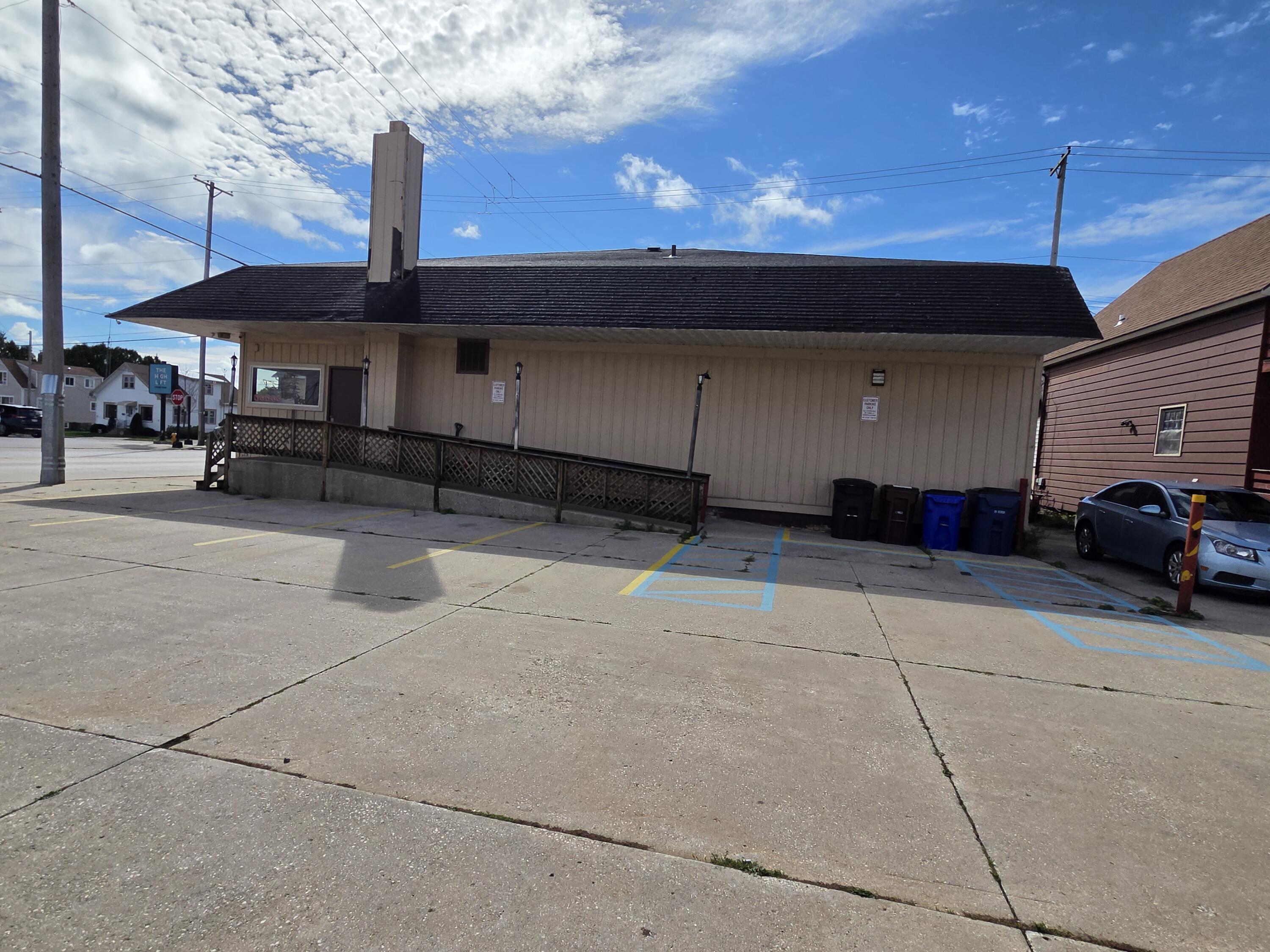 1200 Madison St, Two Rivers, WI 54241 — photo 2