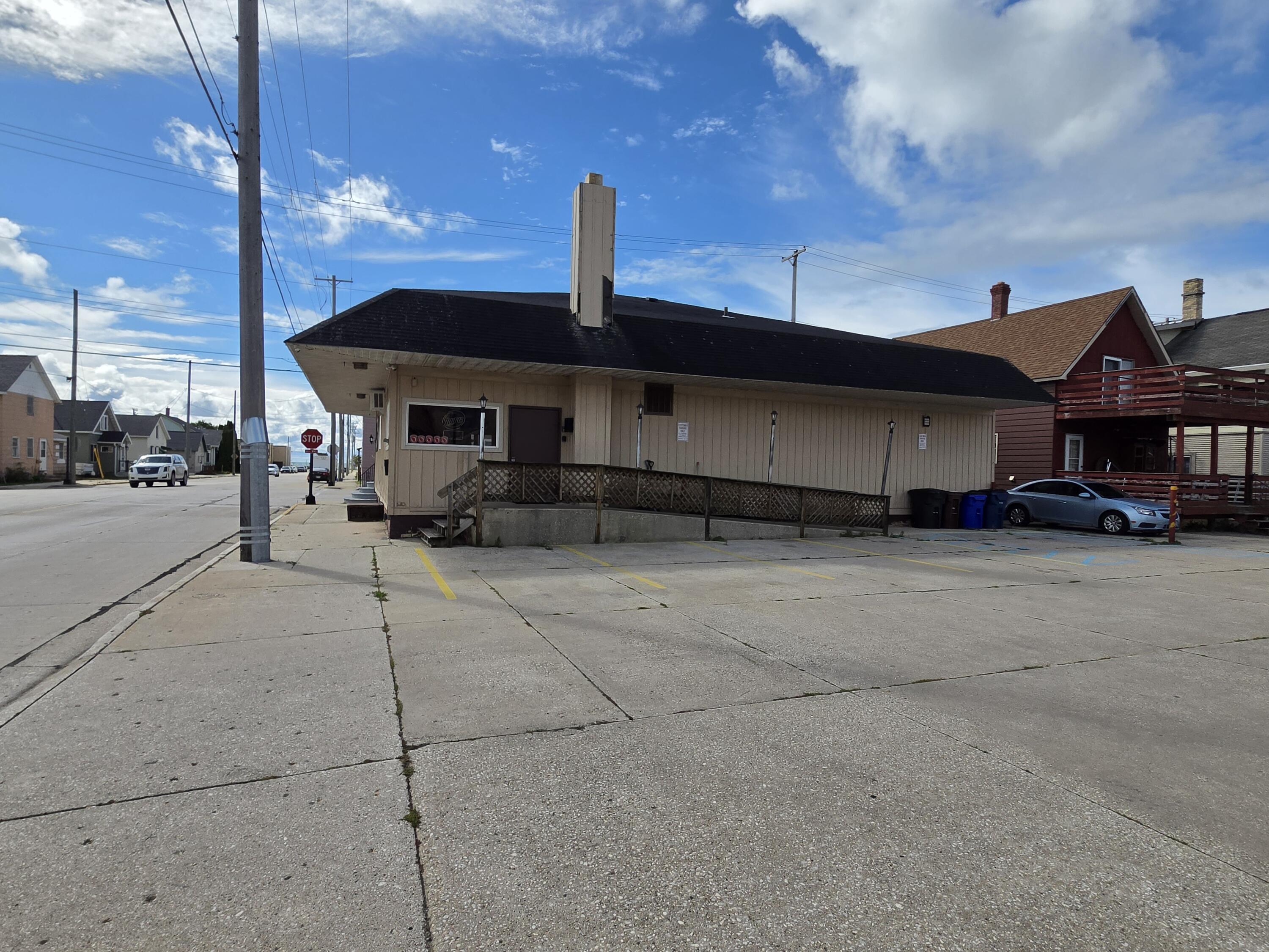 1200 Madison St, Two Rivers, WI 54241 — photo 3