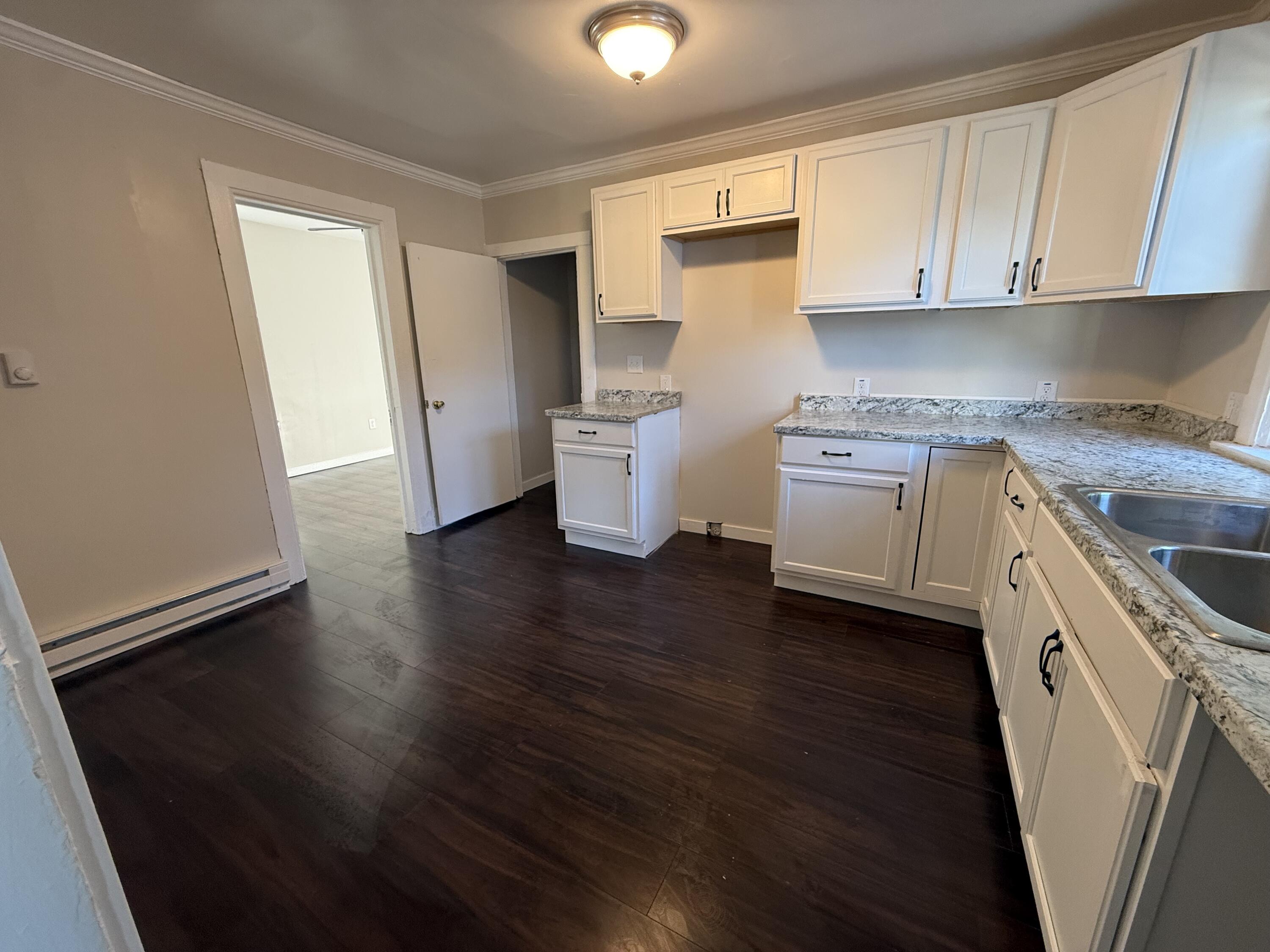 413 10th St, Racine, WI 53403 — photo 2