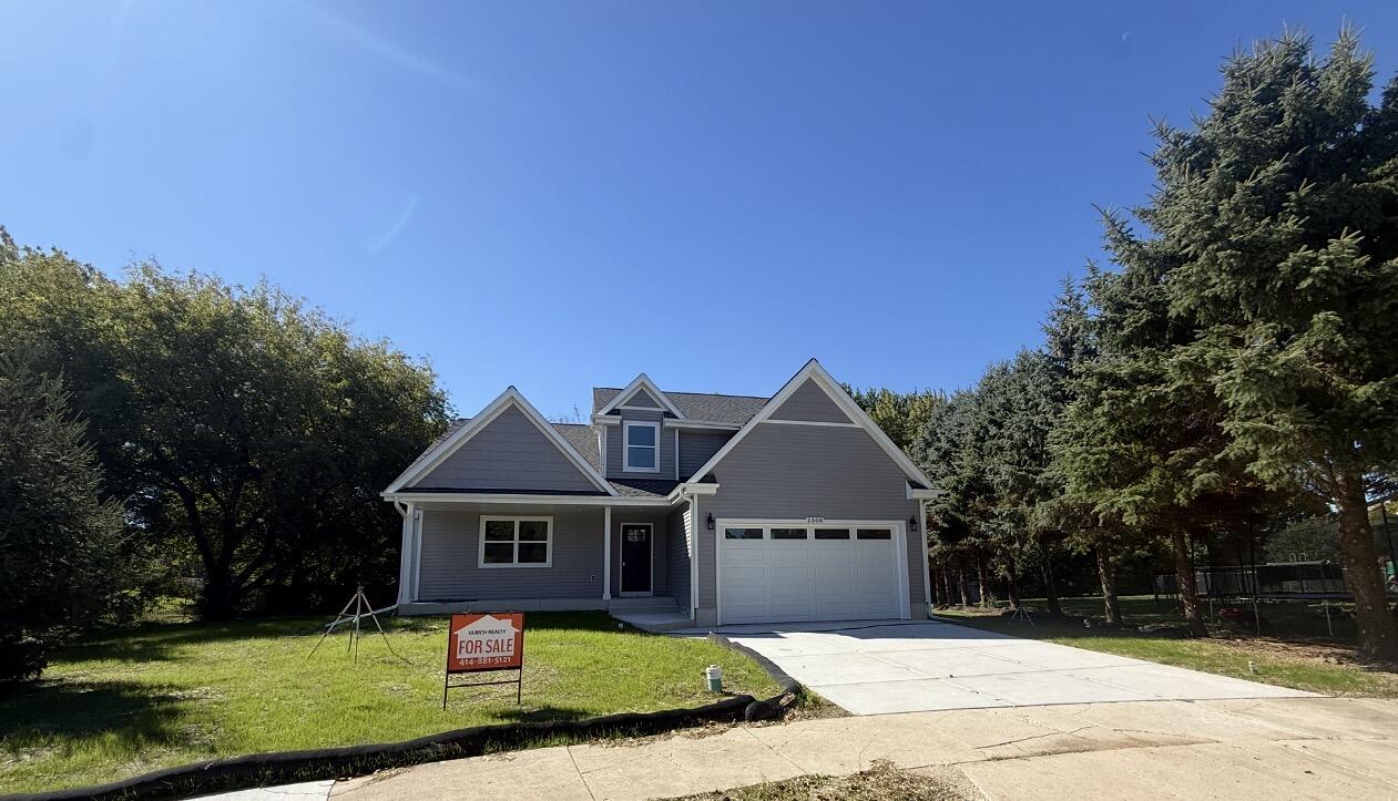 2308 Finch Ct — photo