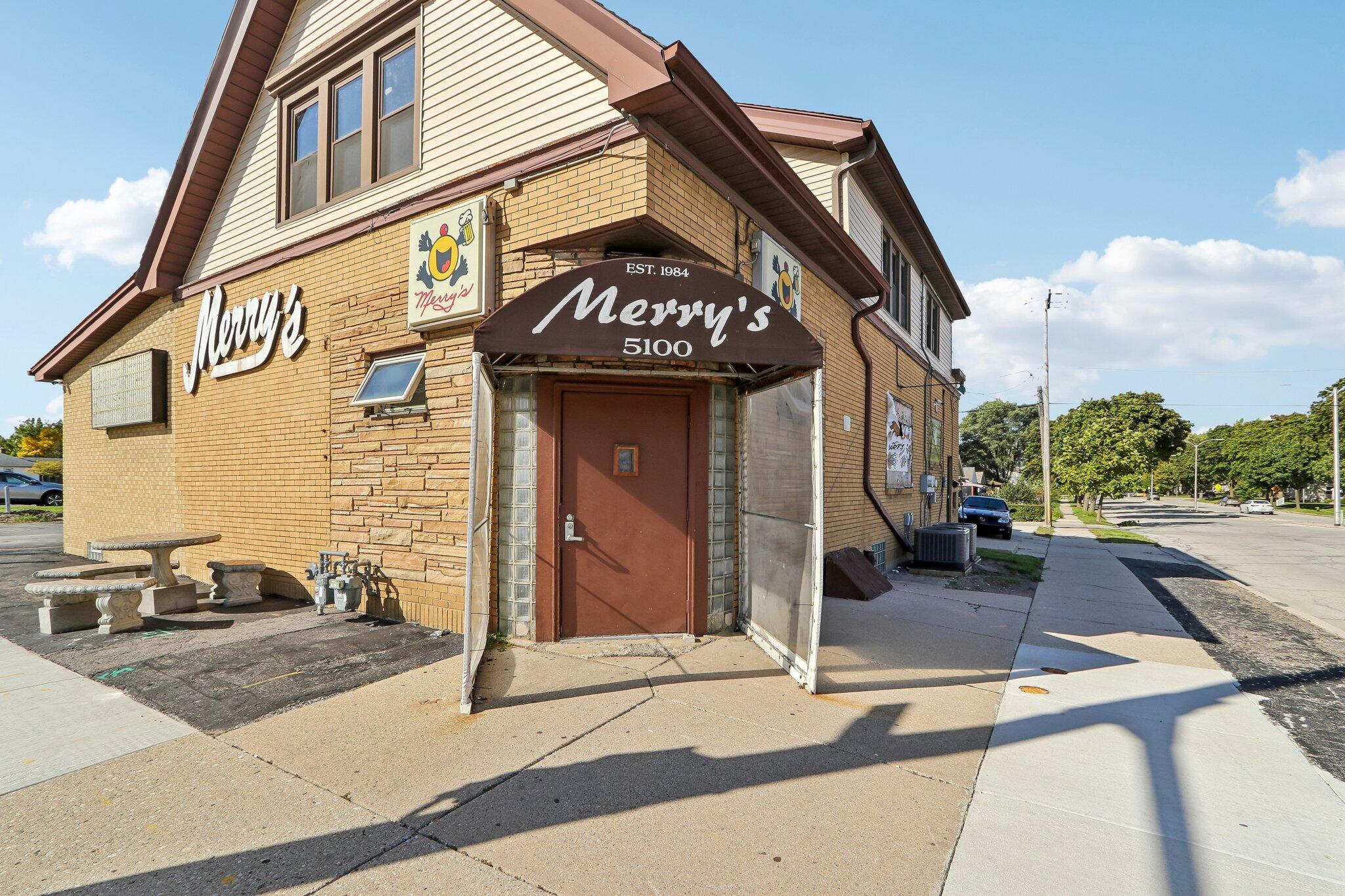 5100 W Howard Ave — photo