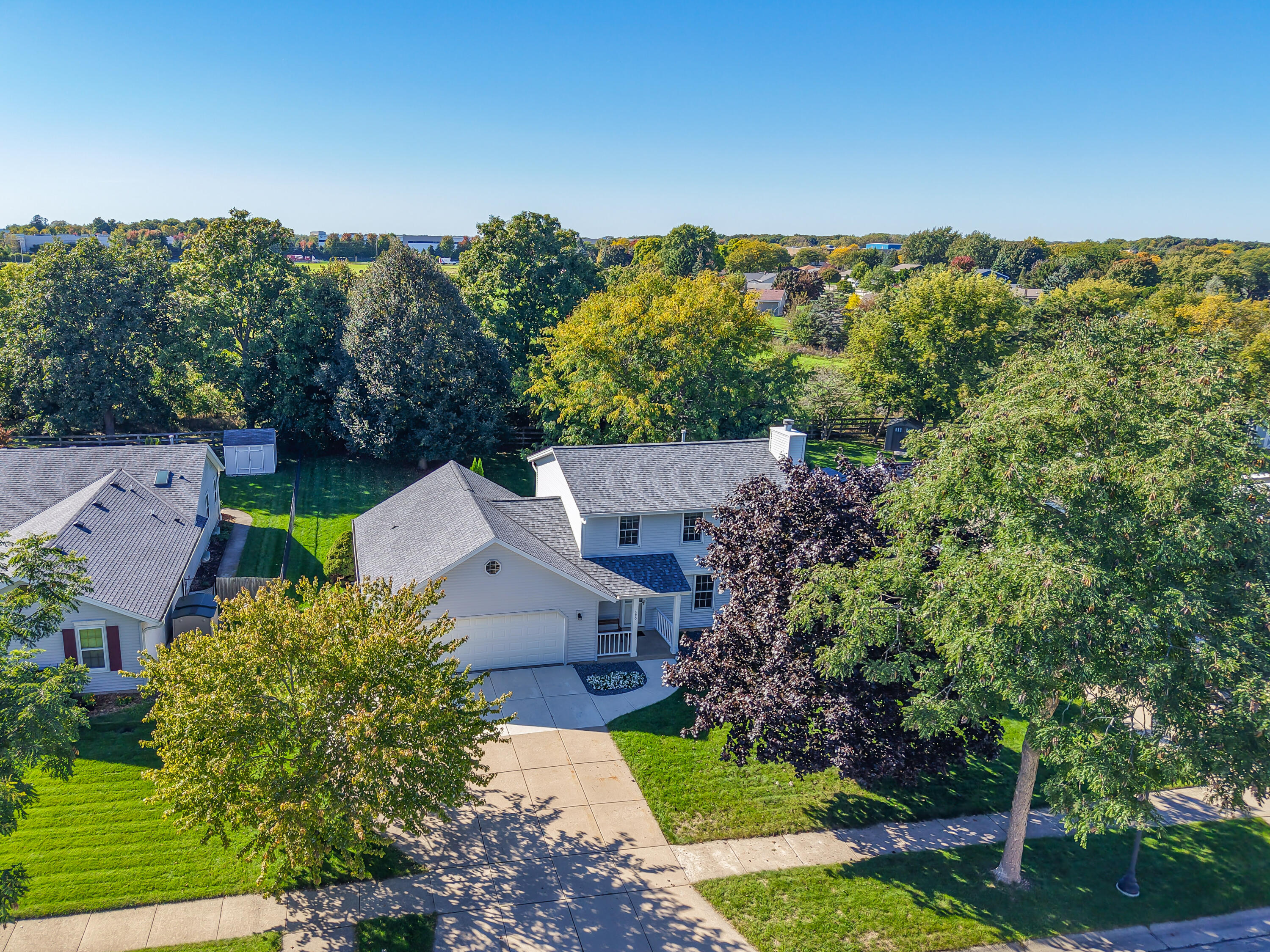 390 E Quail Run — photo