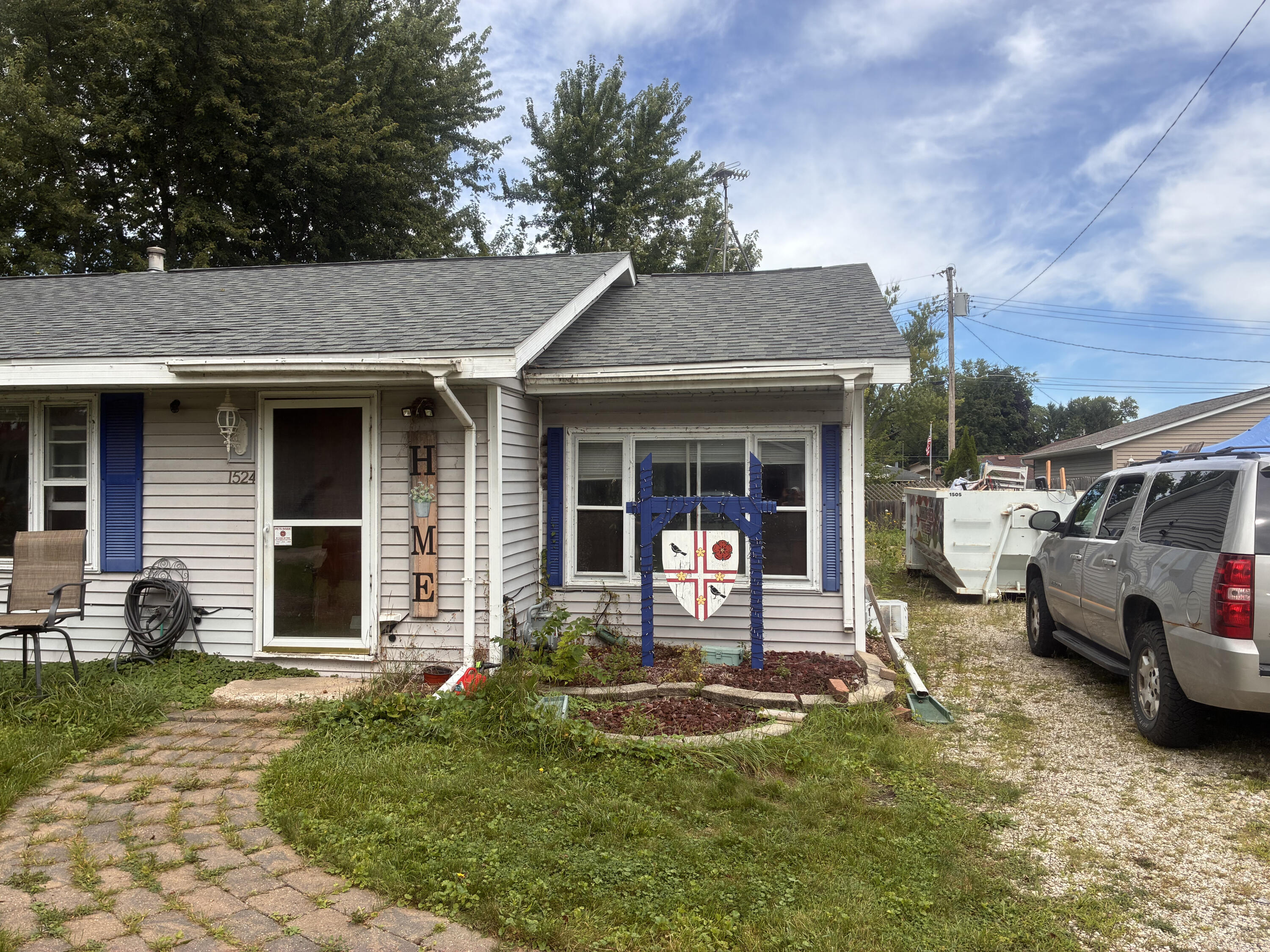 1524 Sunset Dr — photo