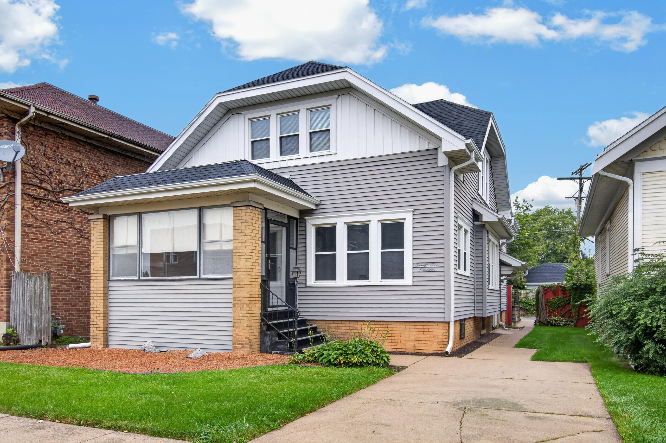 2419 Geneva St, Racine, WI 53402 — photo 2