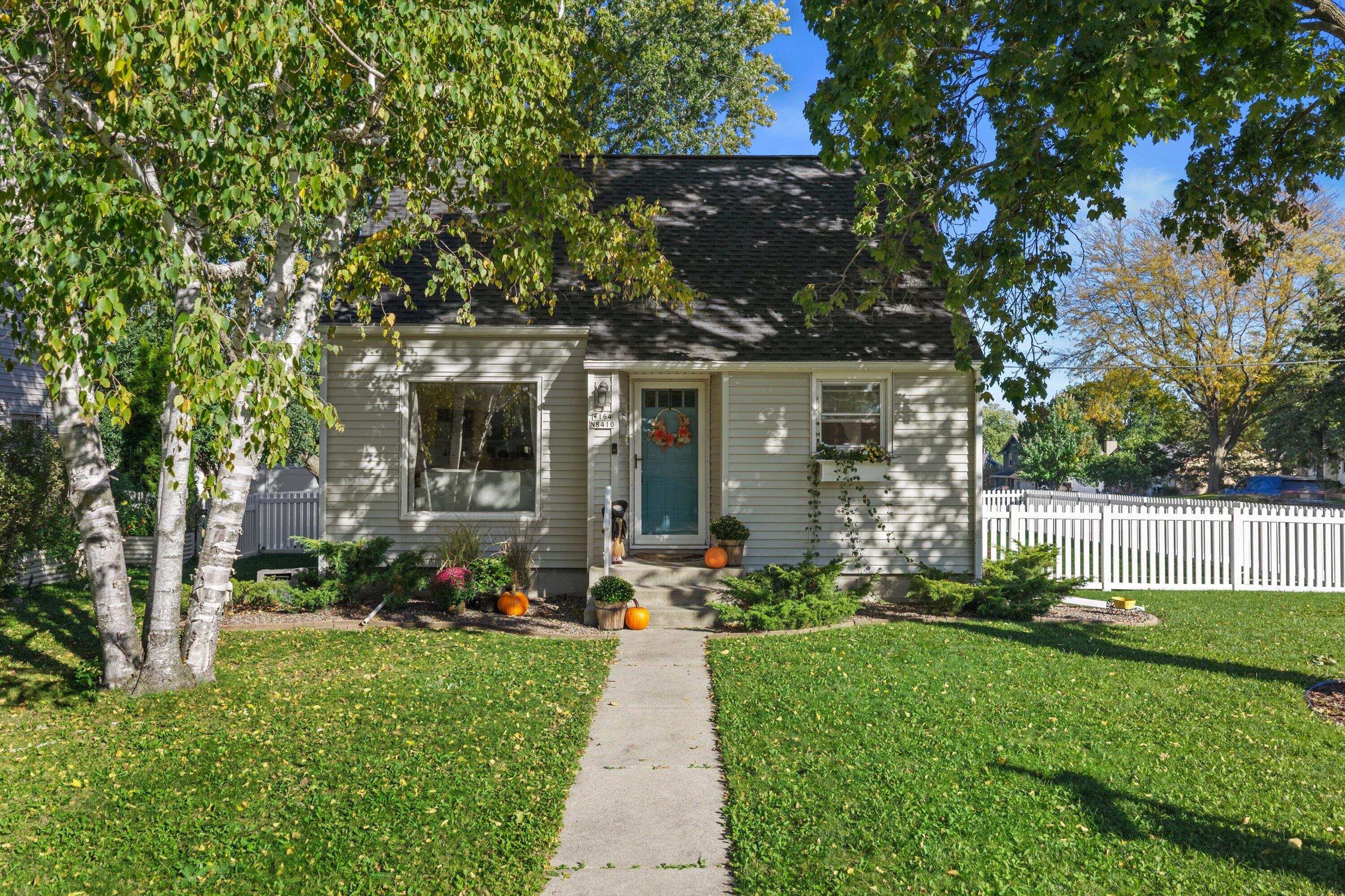 W164N8410 Hiawatha Ave — photo