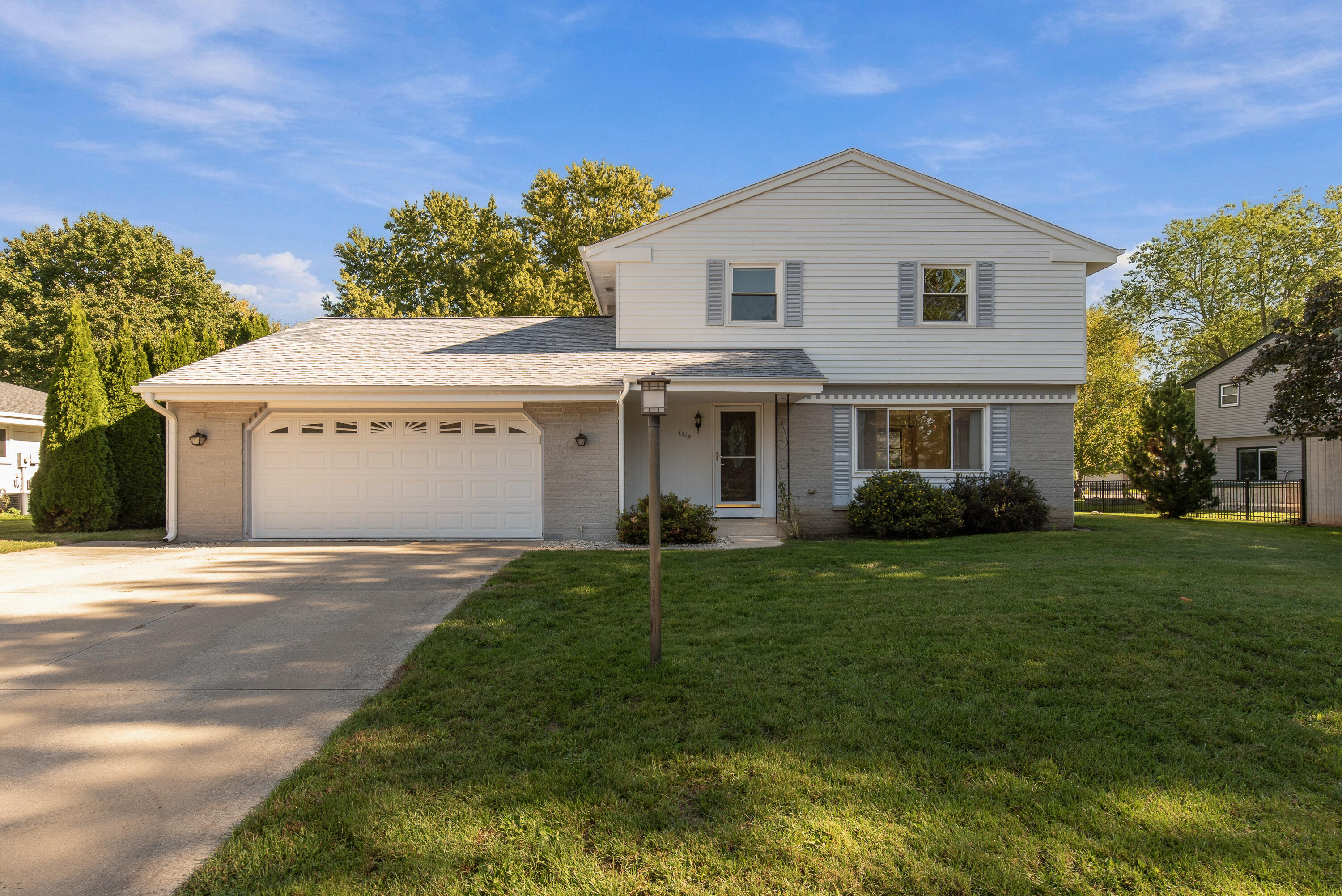 1115 Saratoga Pkwy — photo