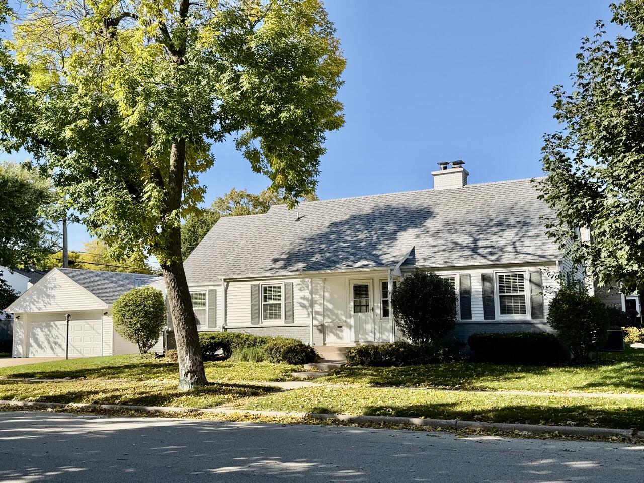 170 E Birch Ave — photo