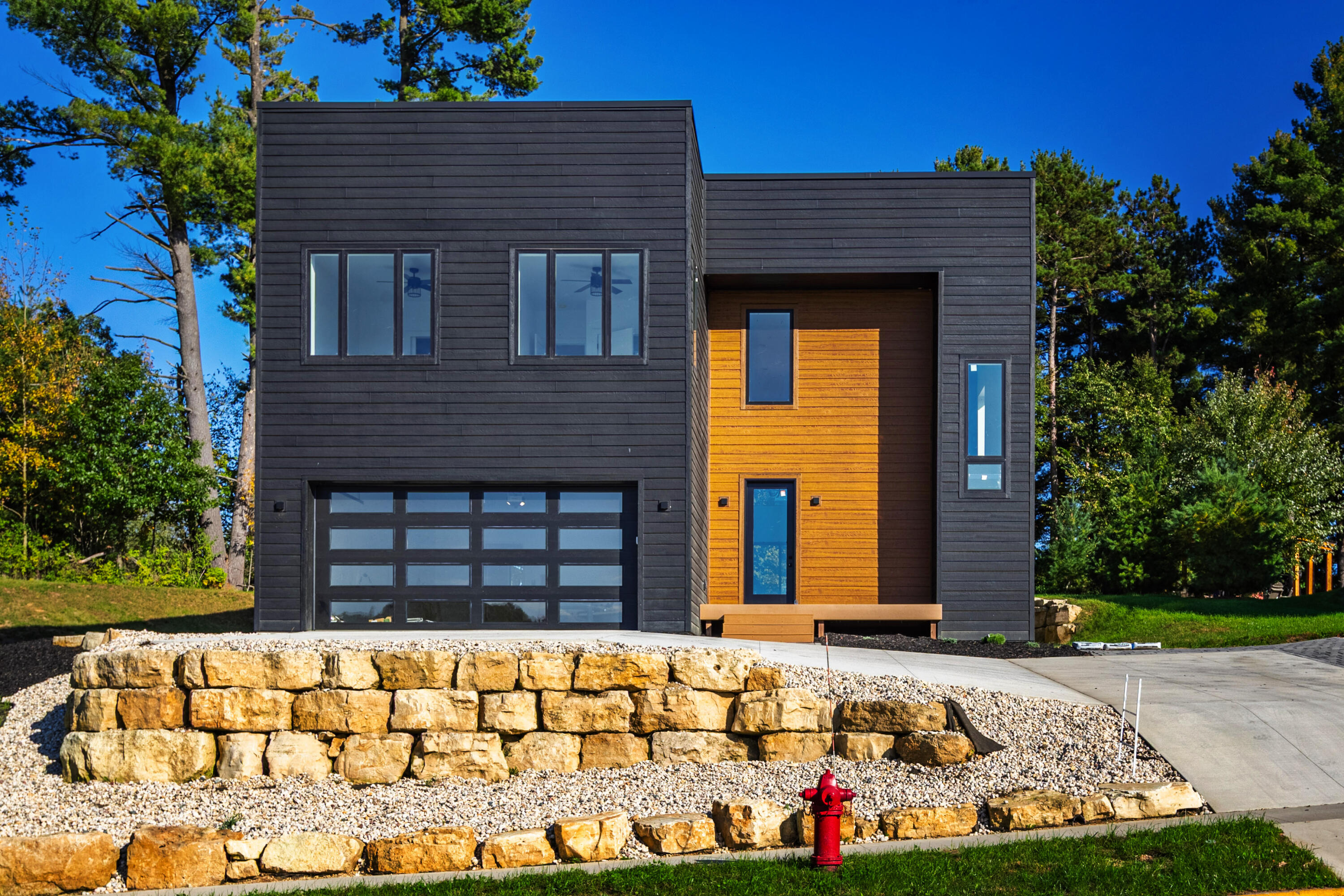 853 Wagon Dr — photo