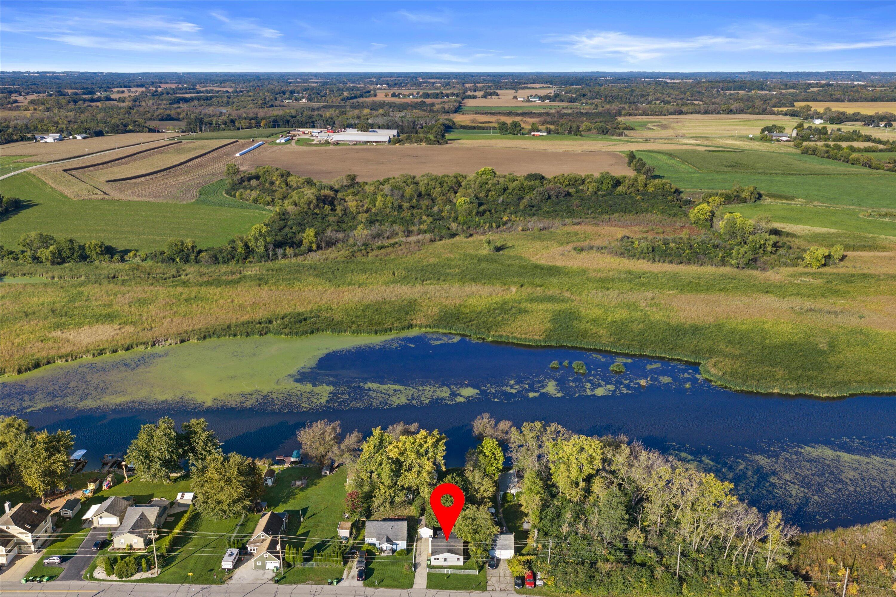 8012 Fox River Rd — photo