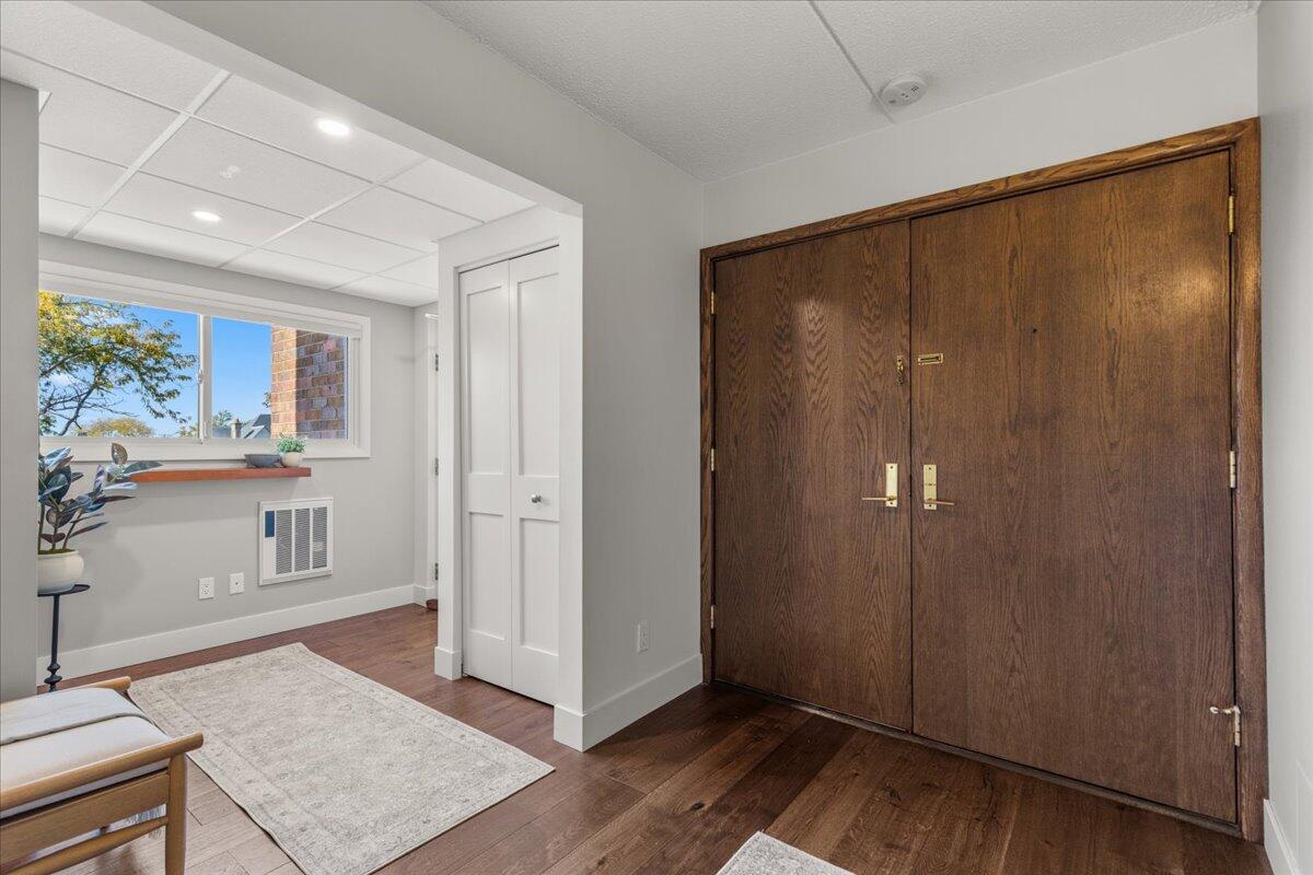 111 11th St, 4DN, Racine, WI 53403 — photo 2