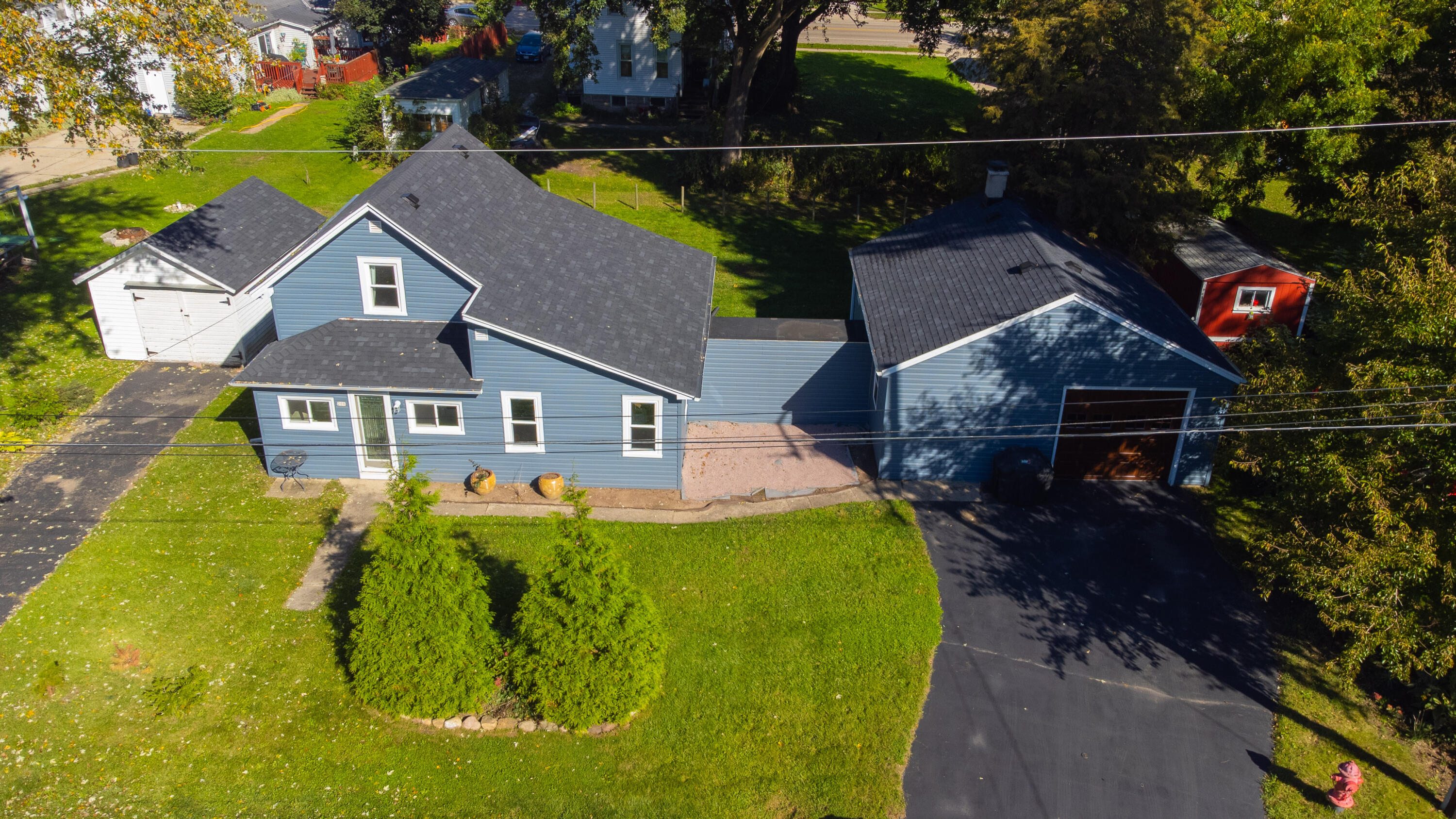 200 E Eagle St, Eagle, WI 53119 — photo 2