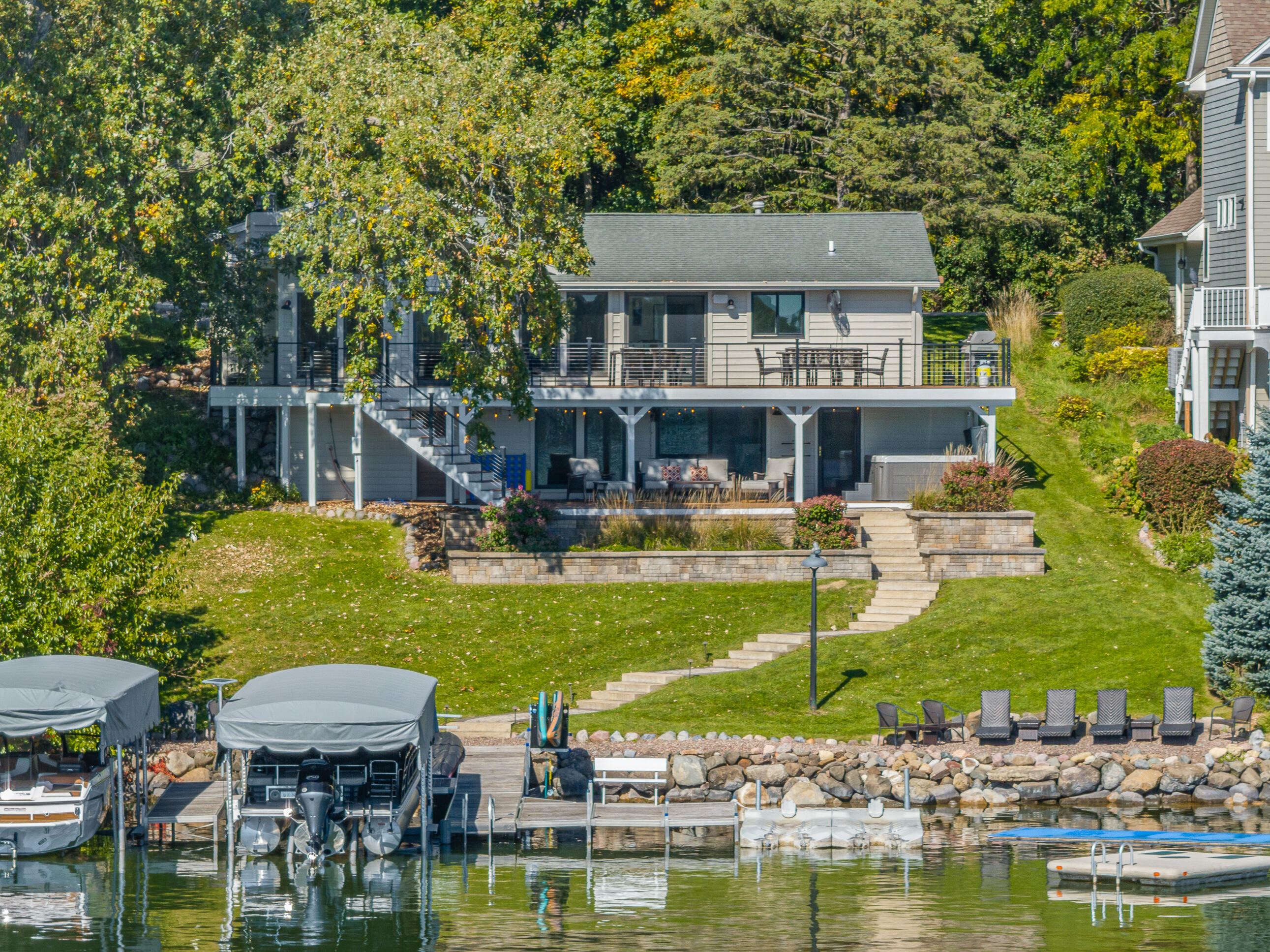 N7564 W Lakeshore Dr — photo