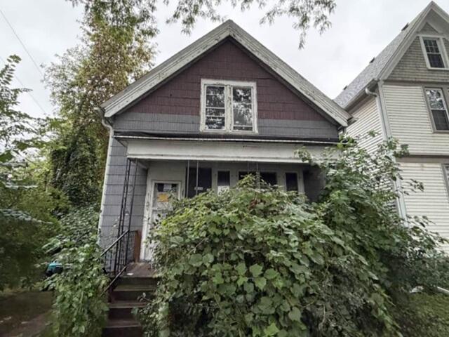2620 S Pine Ave — photo