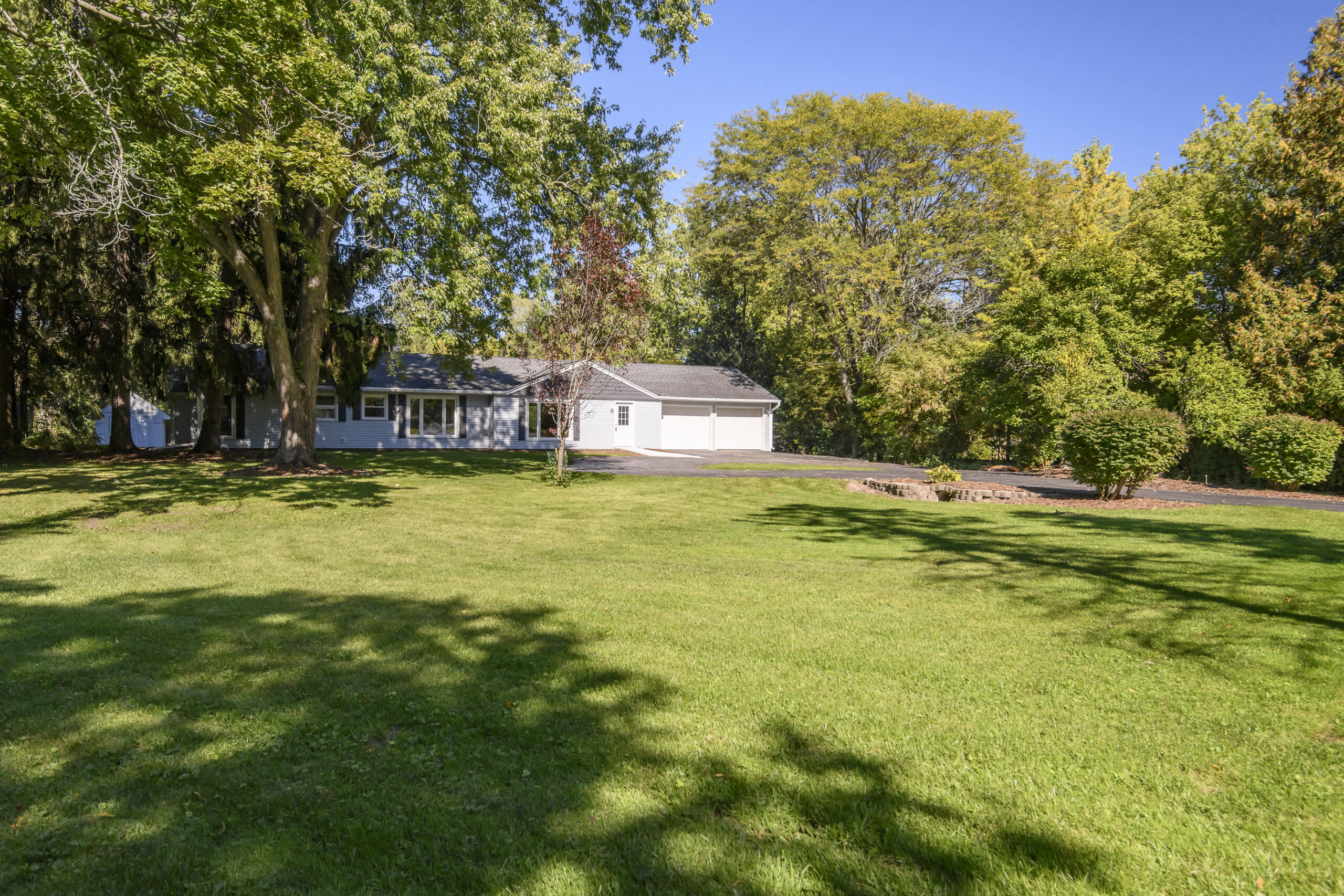 1428 Fiesta Ln — photo