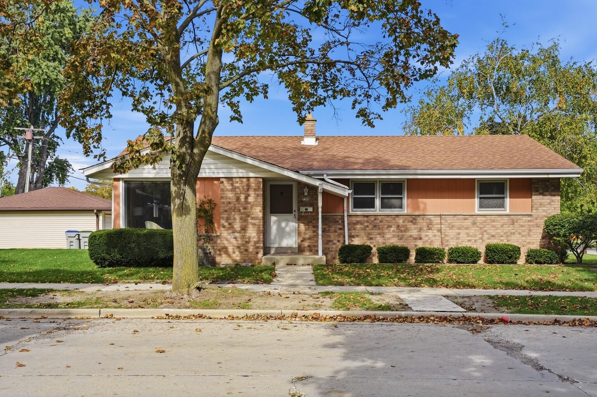 7708 W Tripoli Ave — photo