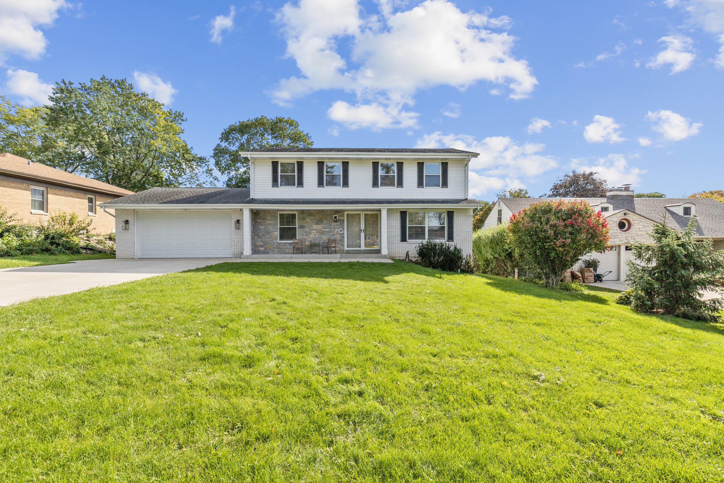 429 W Apple Tree Rd — photo