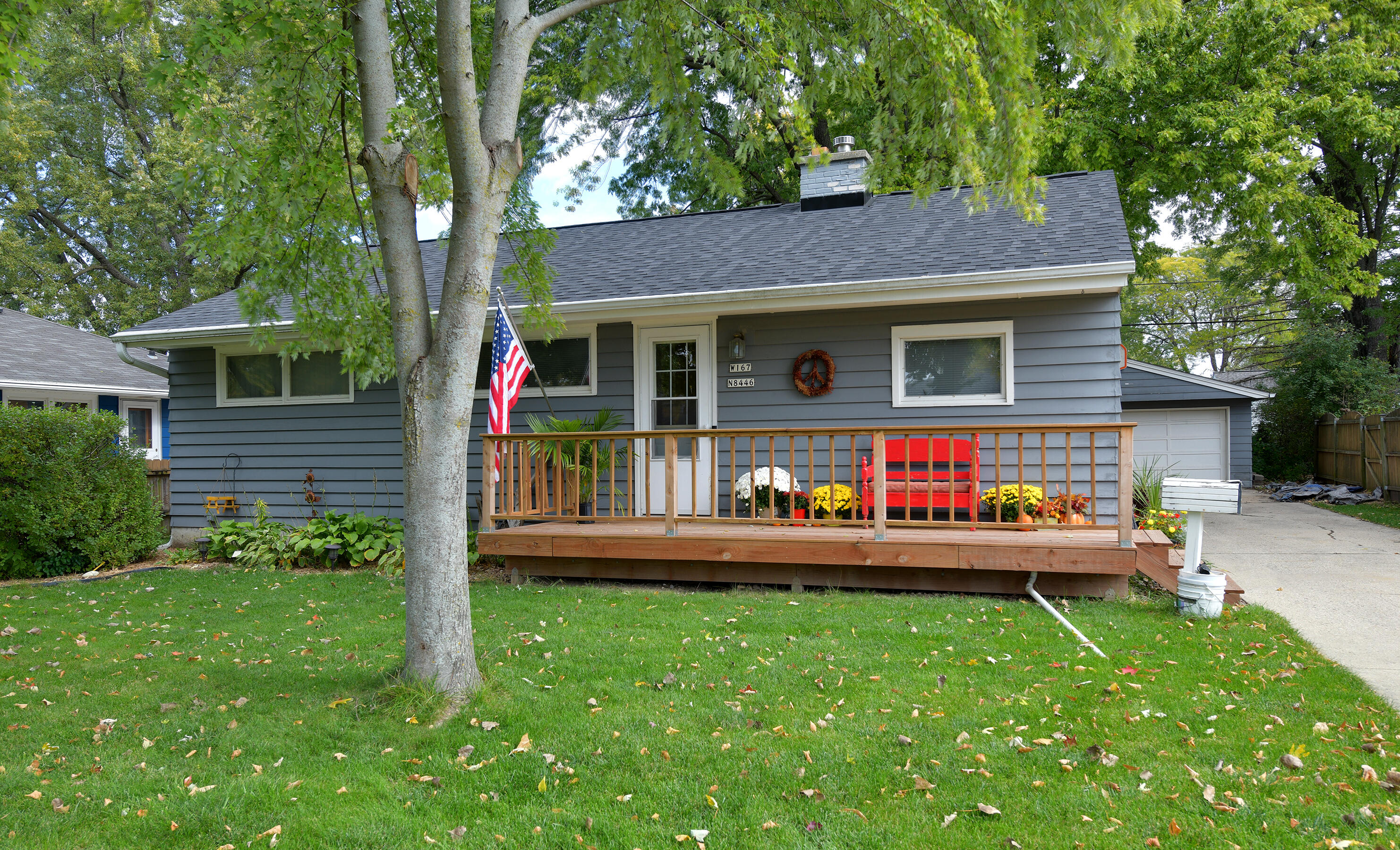 W167N8446 Theodore Ave — photo