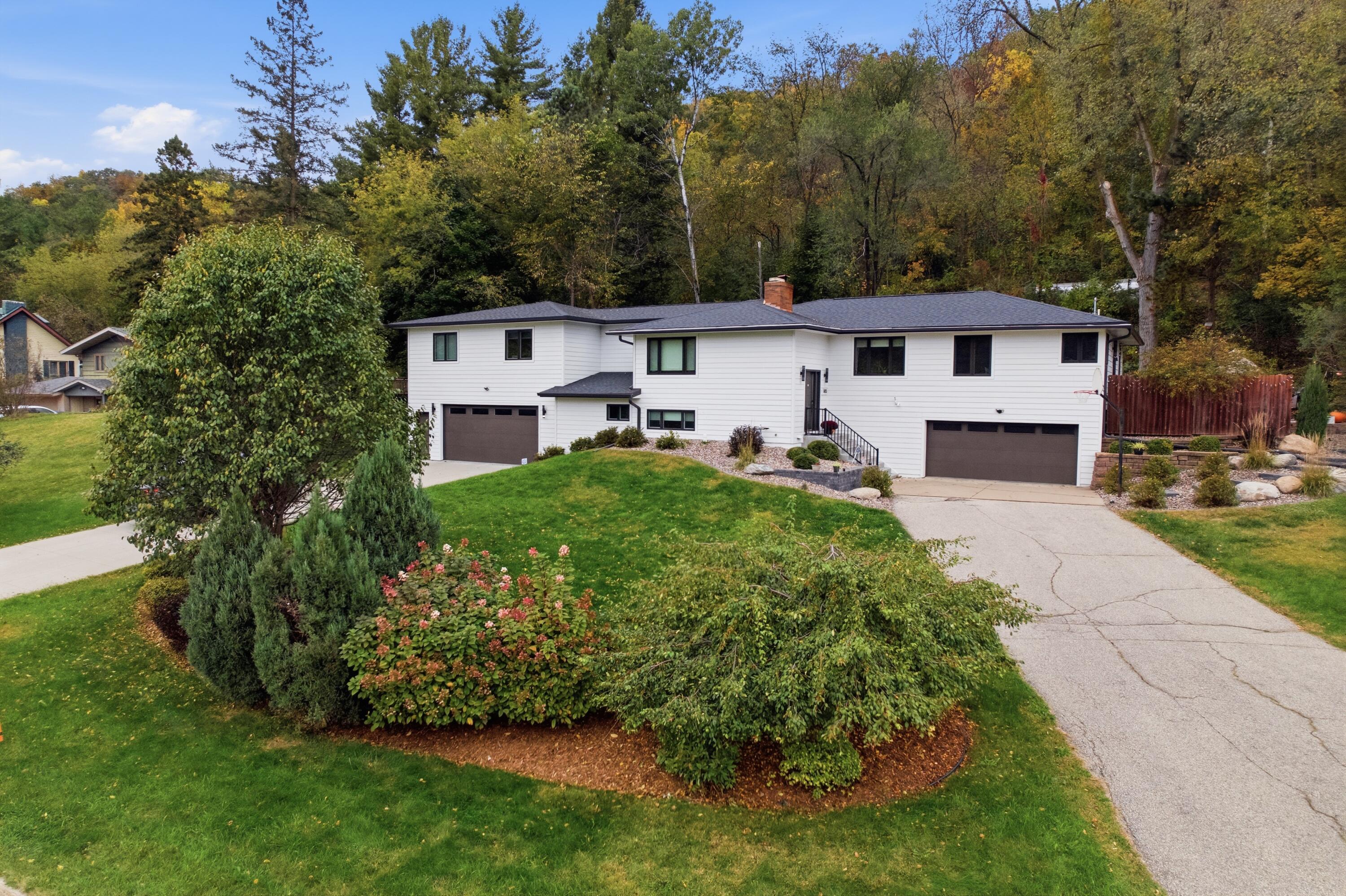 1473 Gilmore Valley Rd — photo