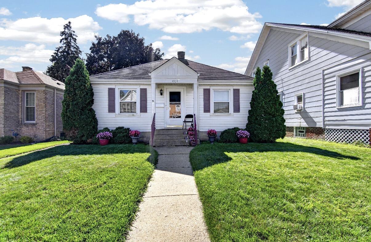 1305 Walton Ave — photo