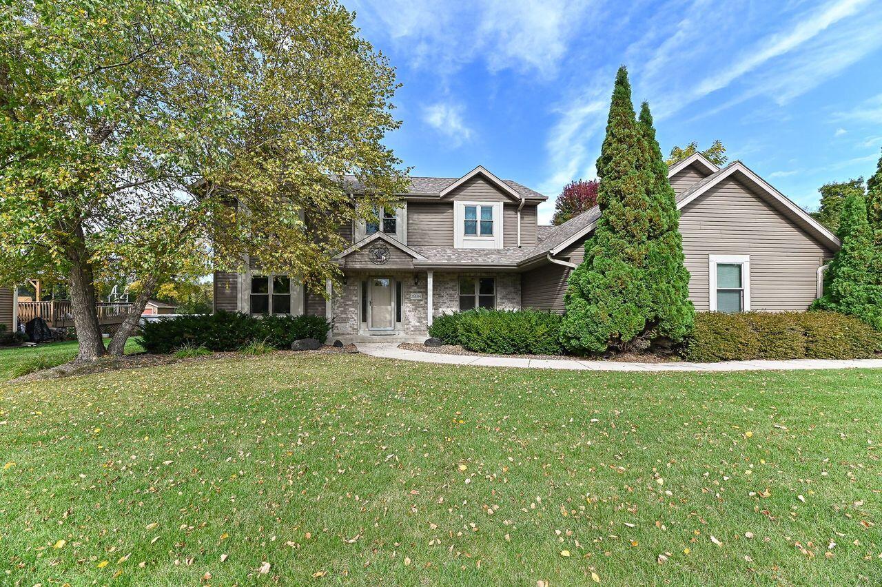 26604 Richard Dr — photo